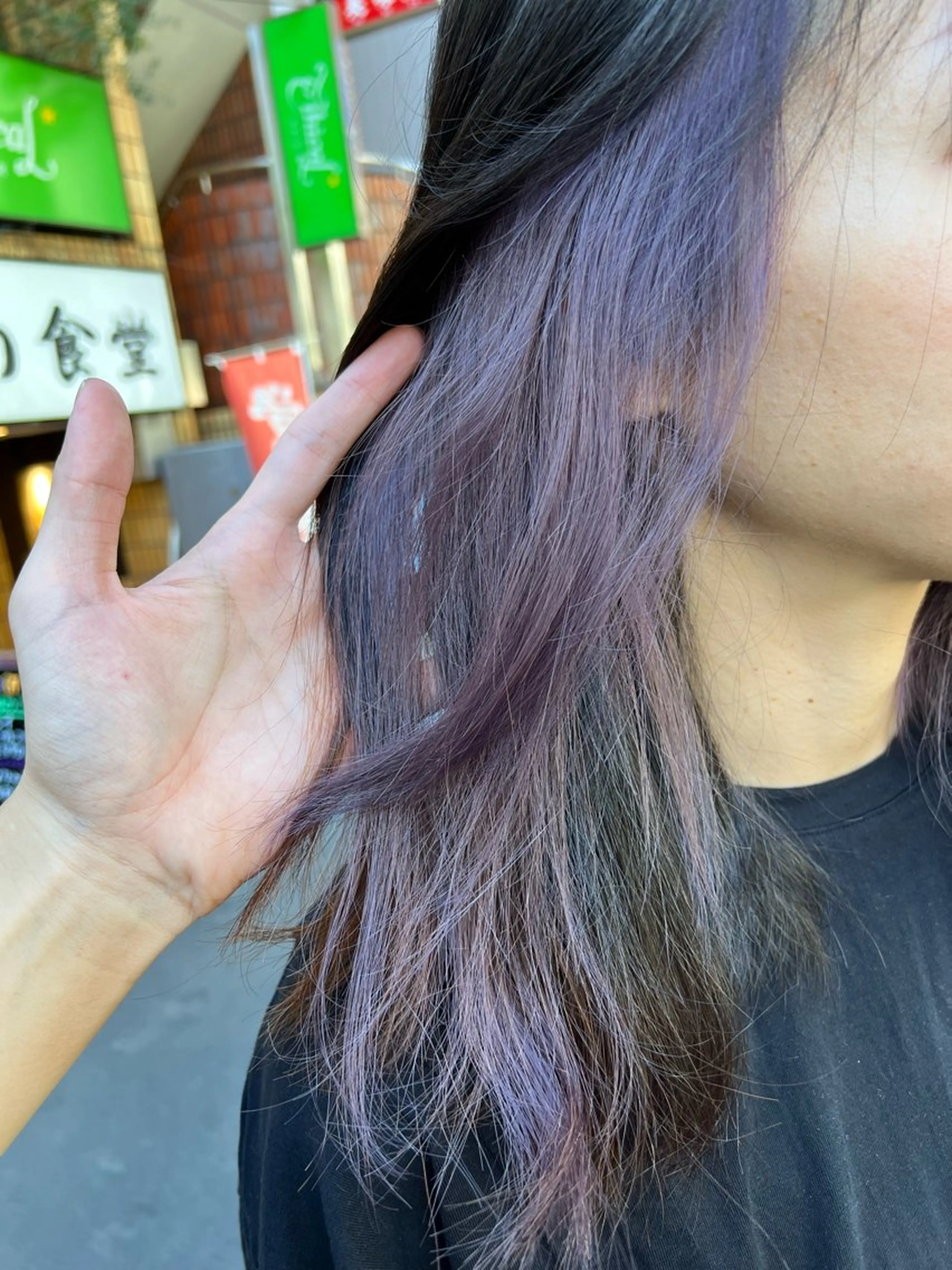 セミロング カラー イヤリングカラー ラベンダーカラー ヘアカラー 【髪質改善/縮毛矯正 /カラー】ホサカのヘアスタイル