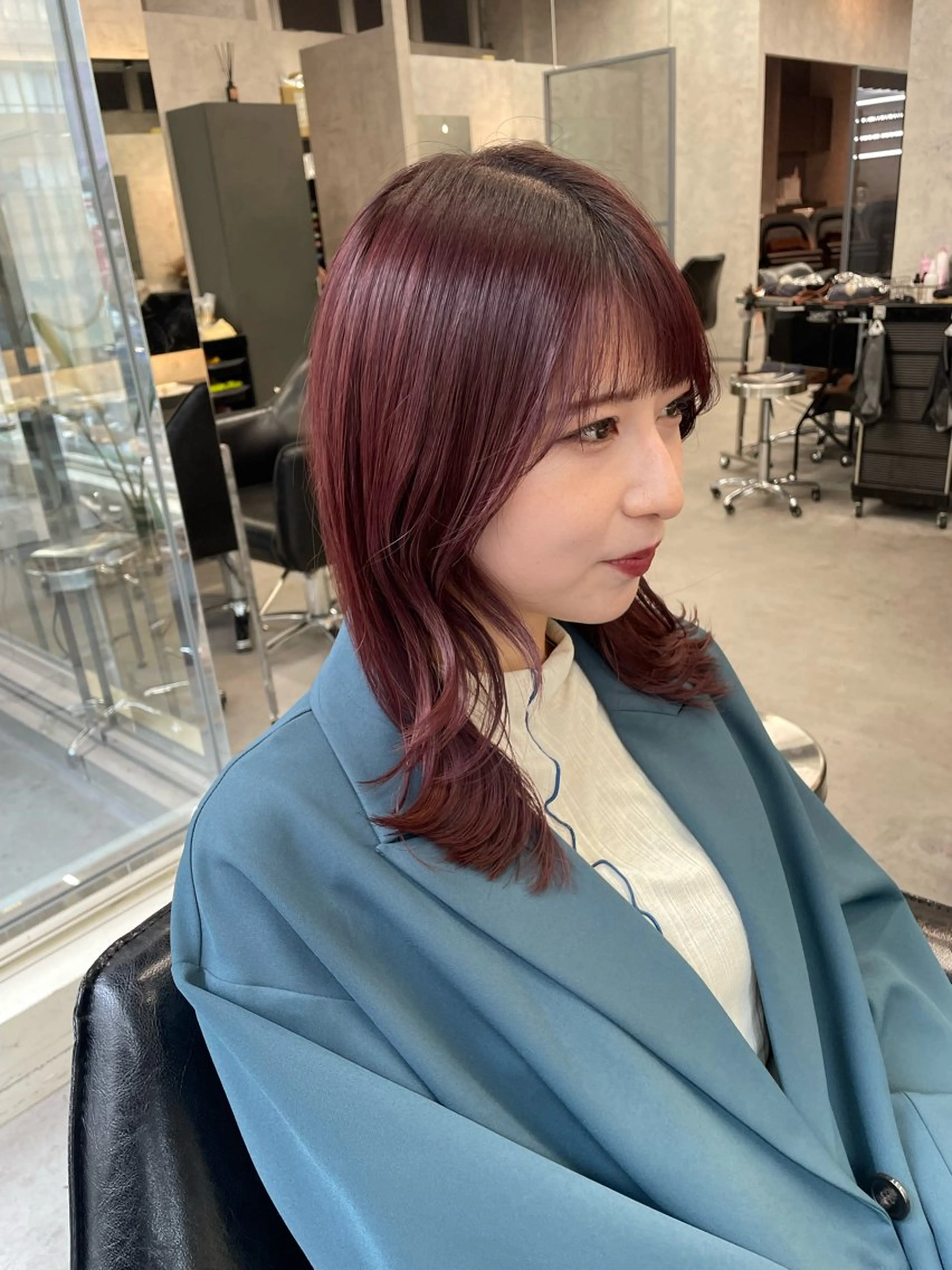 ミディアム カラー レイヤー×顔周 り×髪質改善/MIUのヘアスタイル