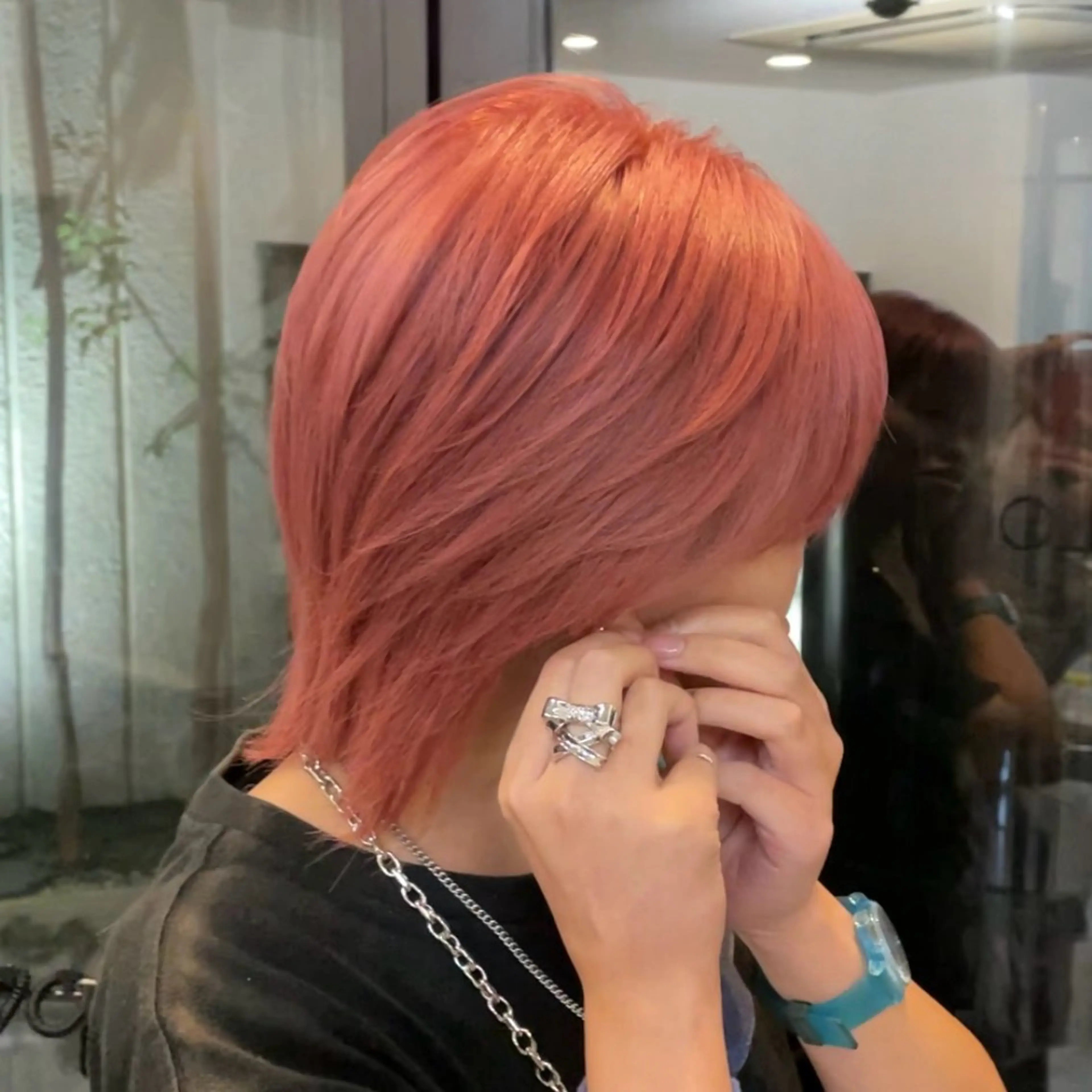 ショート 海外ハイトーン 🇺🇸sakiのヘアスタイル