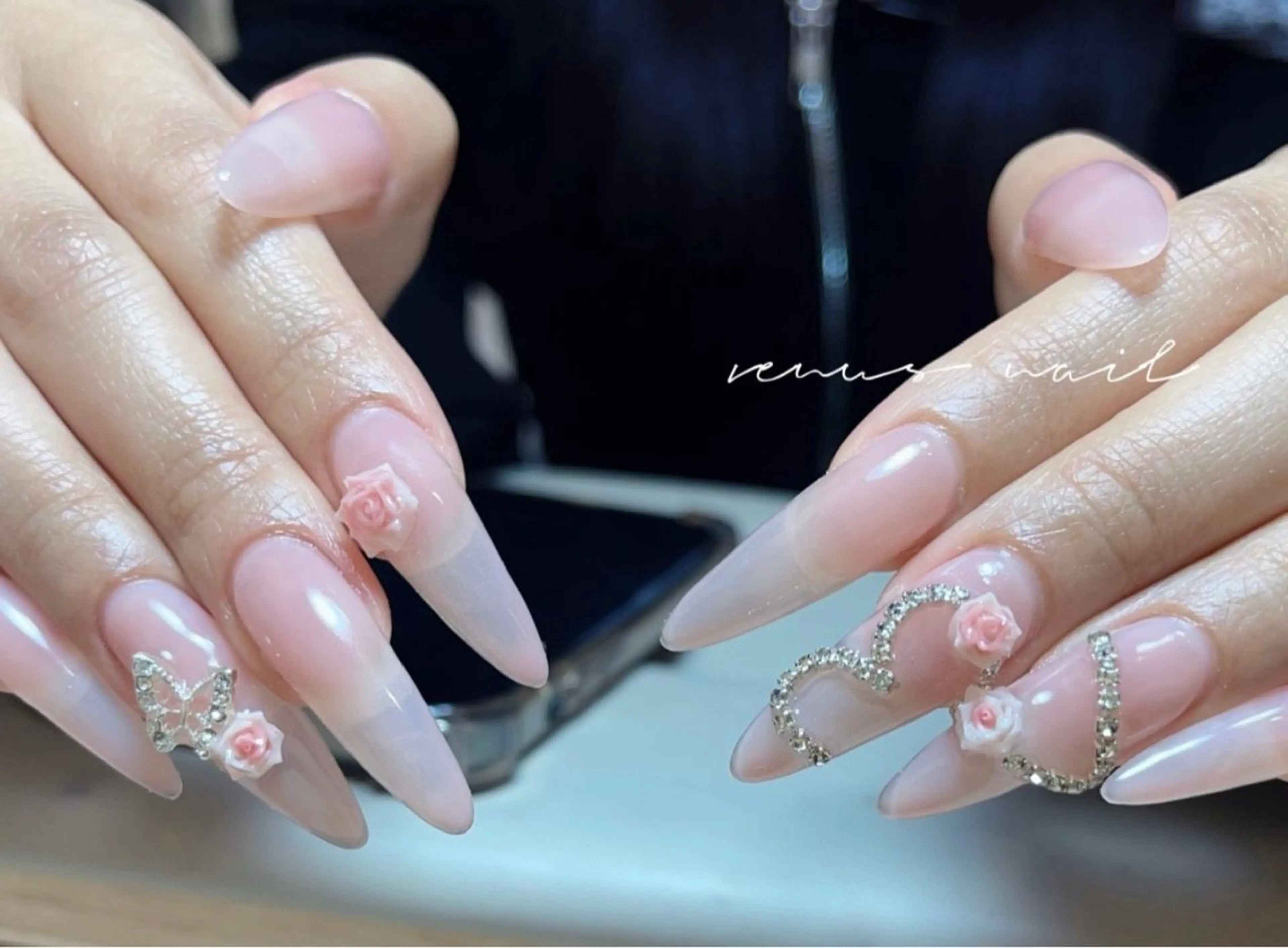 ネイル venus nail所属・venus nail チップ長さ出し専門店のネイルデザイン