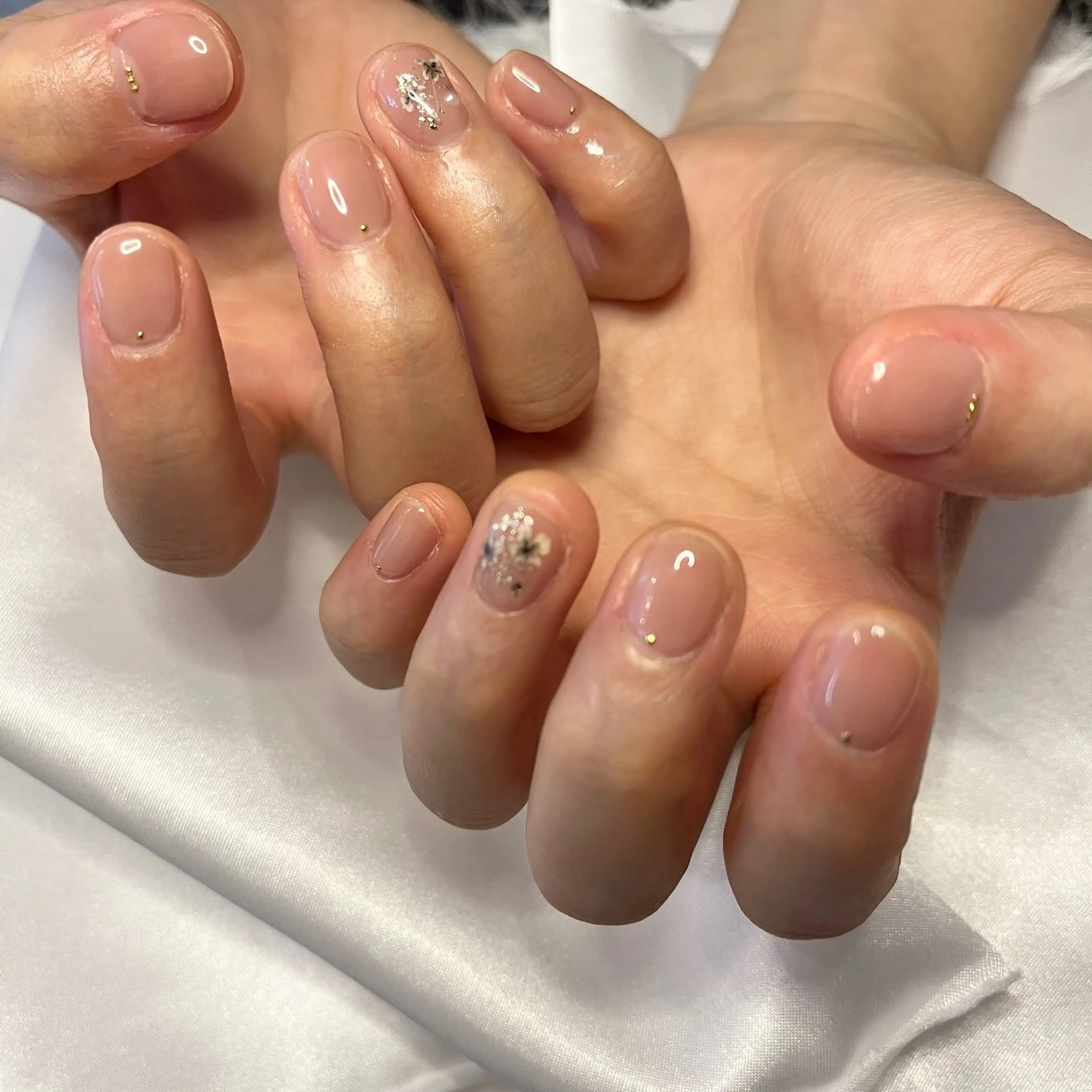 ネイル ジェルネイル ワンカラーネイル パラジェル ハンドネイル nail slow.のネイルデザイン