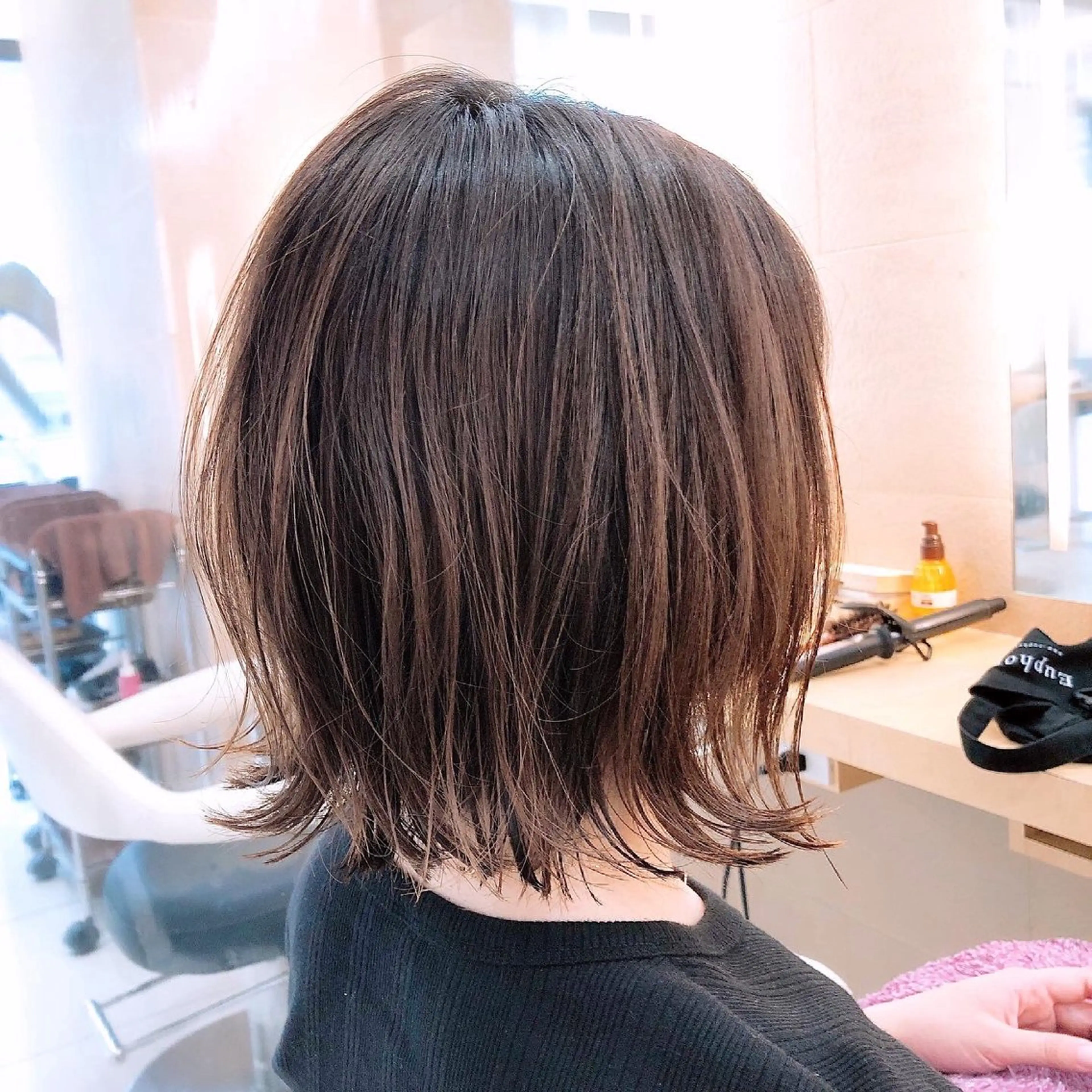 ショート カラー 小田 亮のヘアスタイル
