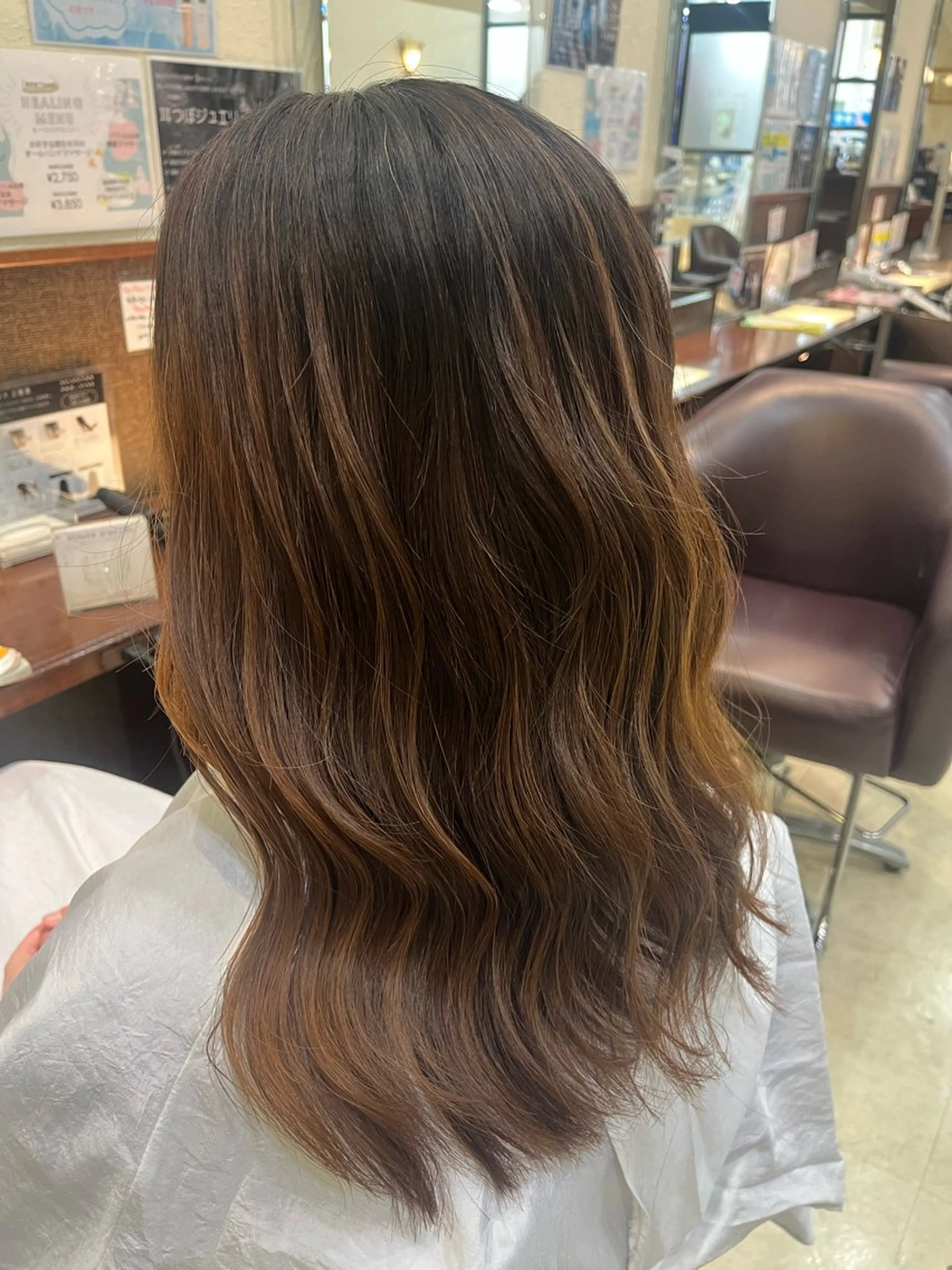 セミロング BENI鈎取 kanakoのヘアスタイル