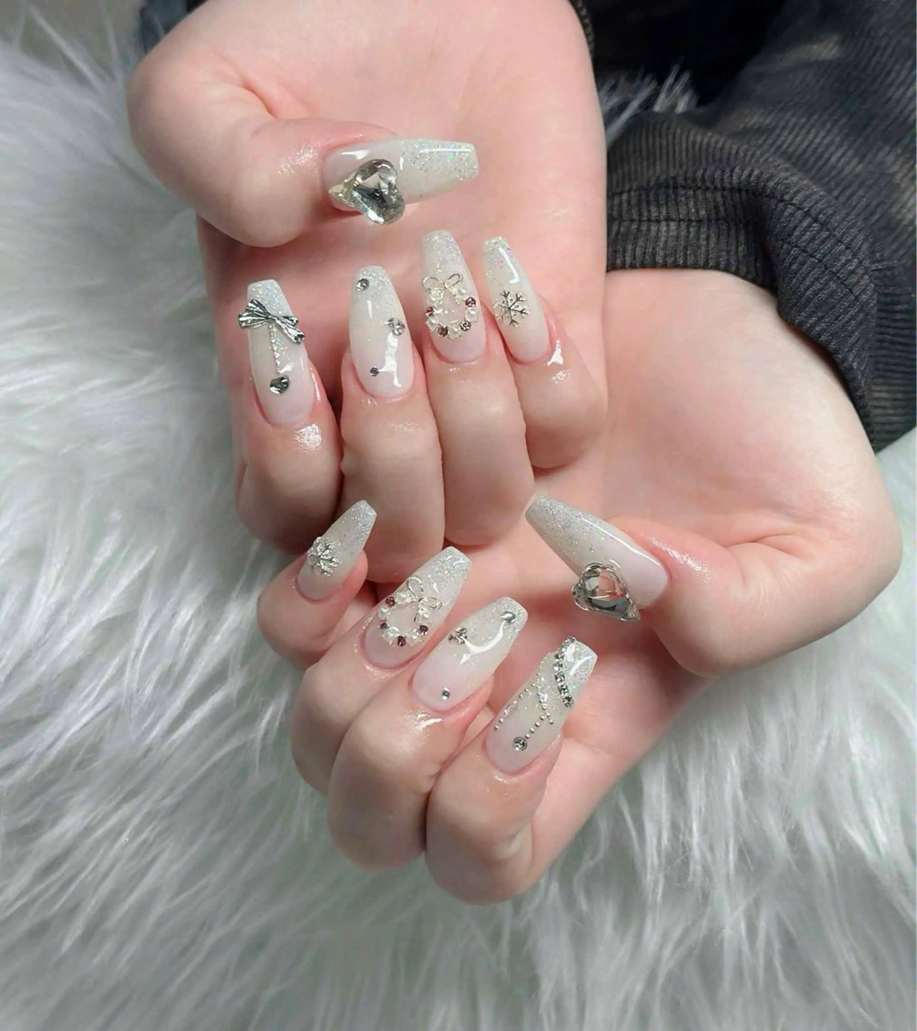 ネイル フレンチネイル ジェルネイル ガラスフレンチ ハロウィン ハート ハンドネイル H.baby Nail Salonのネイルデザイン