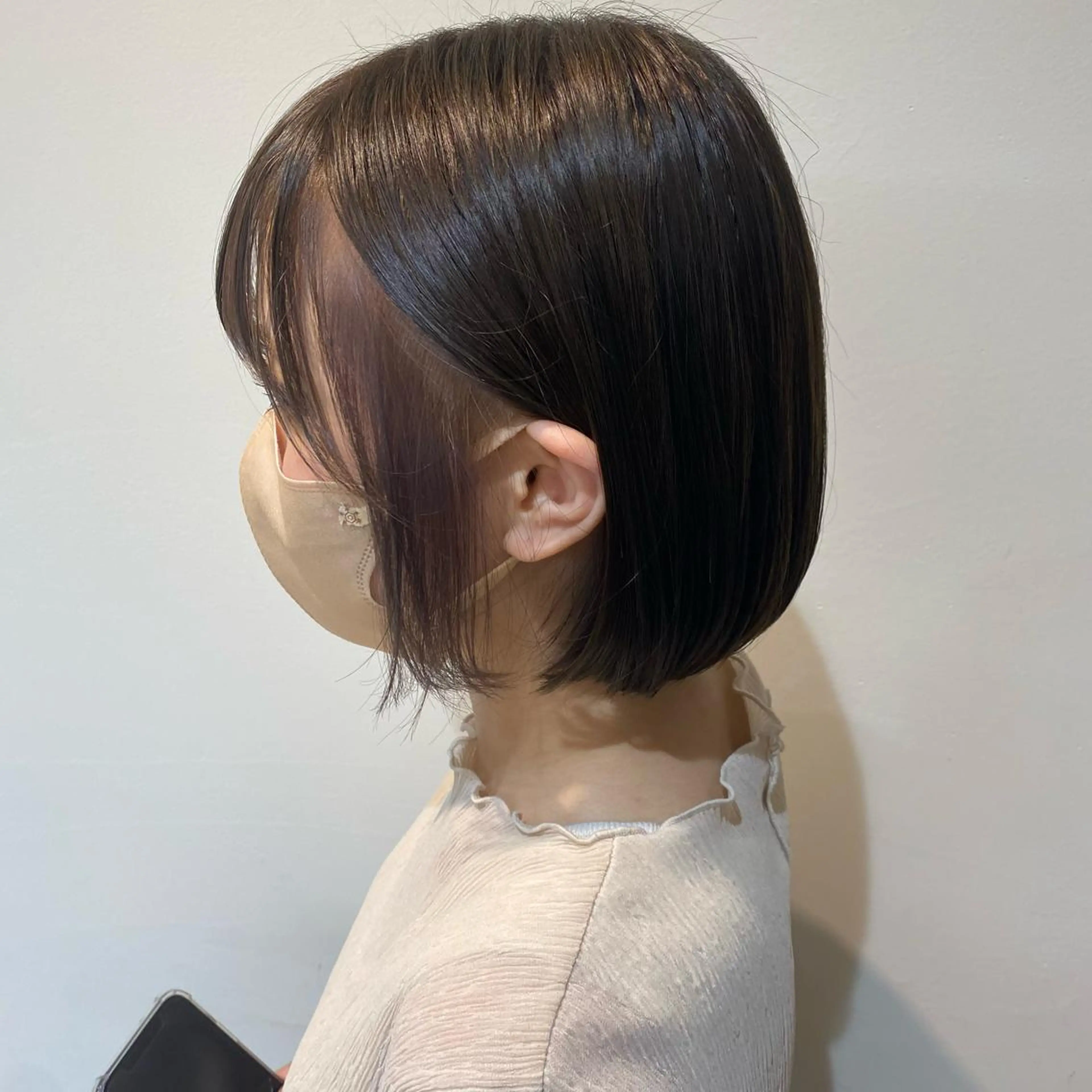 カラー ミストバング ベージュカラー  フェイスフレーミング オリーブベージュ シルバー 石田 菜月のヘアスタイル