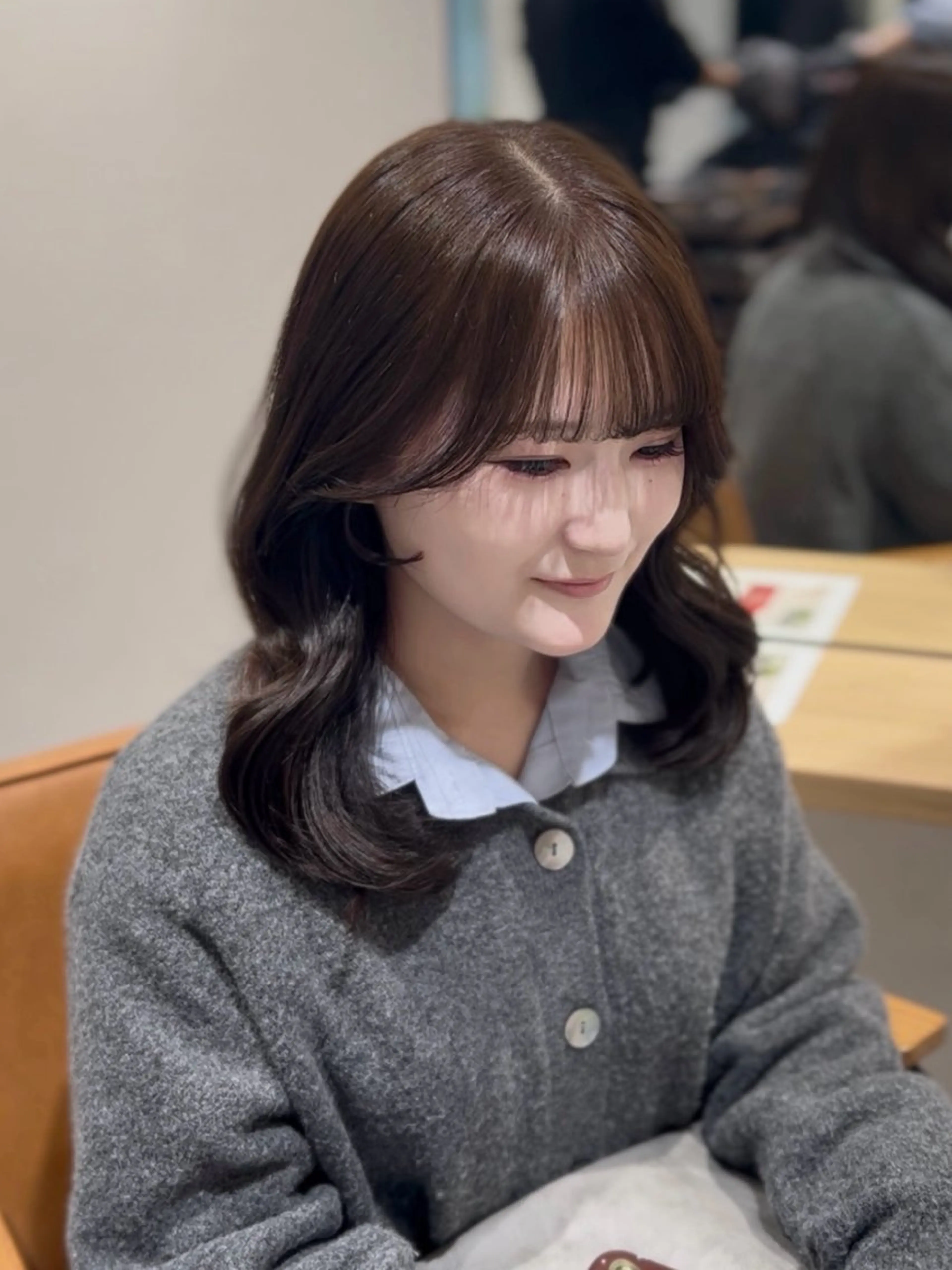 ミディアム ミディアムレイヤー 韓国風ヘア レイヤーカット 似合わせカット カット ヘアカラー 盛れヘア🪽 /miyu🎀のヘアスタイル