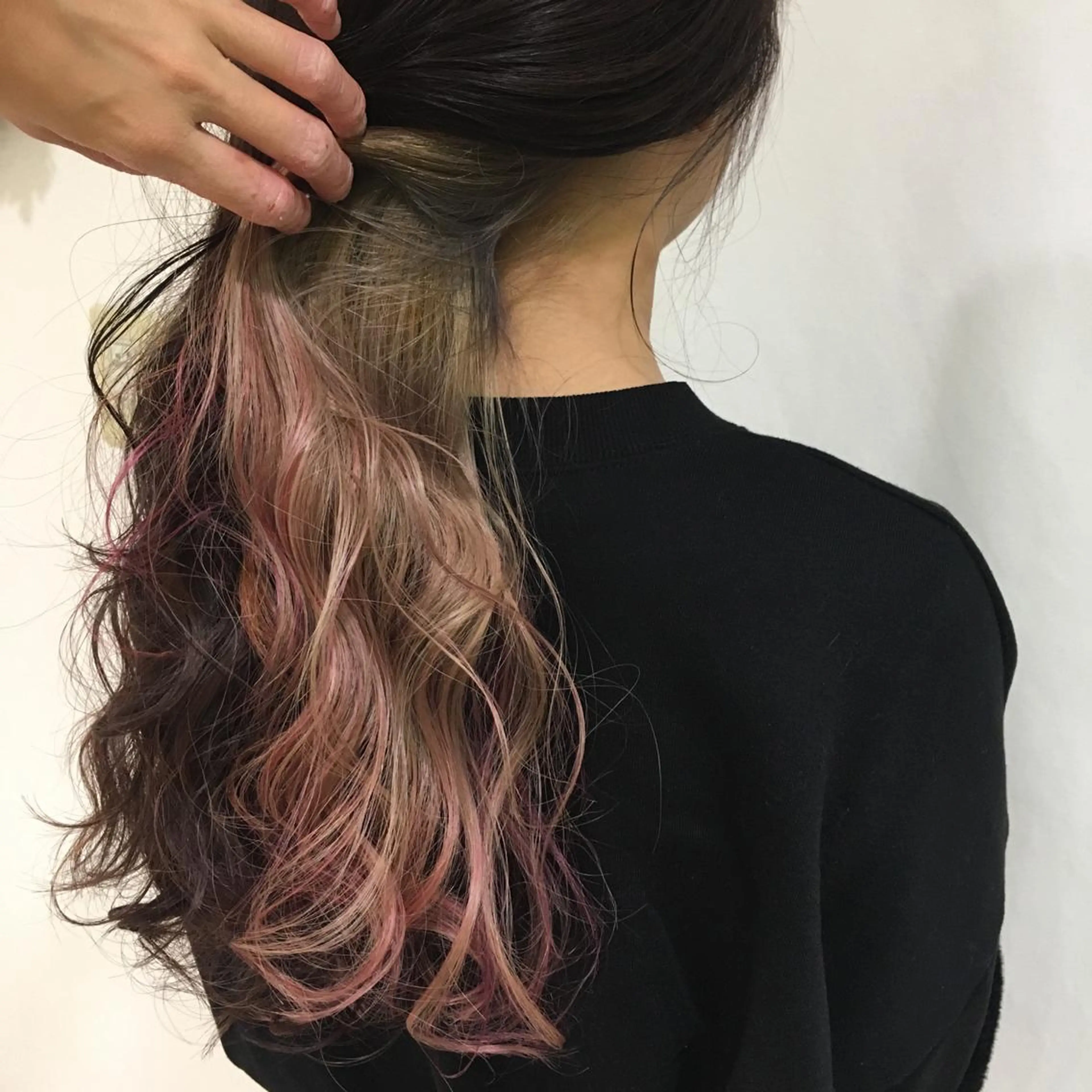 ロング カラー ヘアアレンジ きむえり/髪質改善 /うねり広がり改善のヘアスタイル