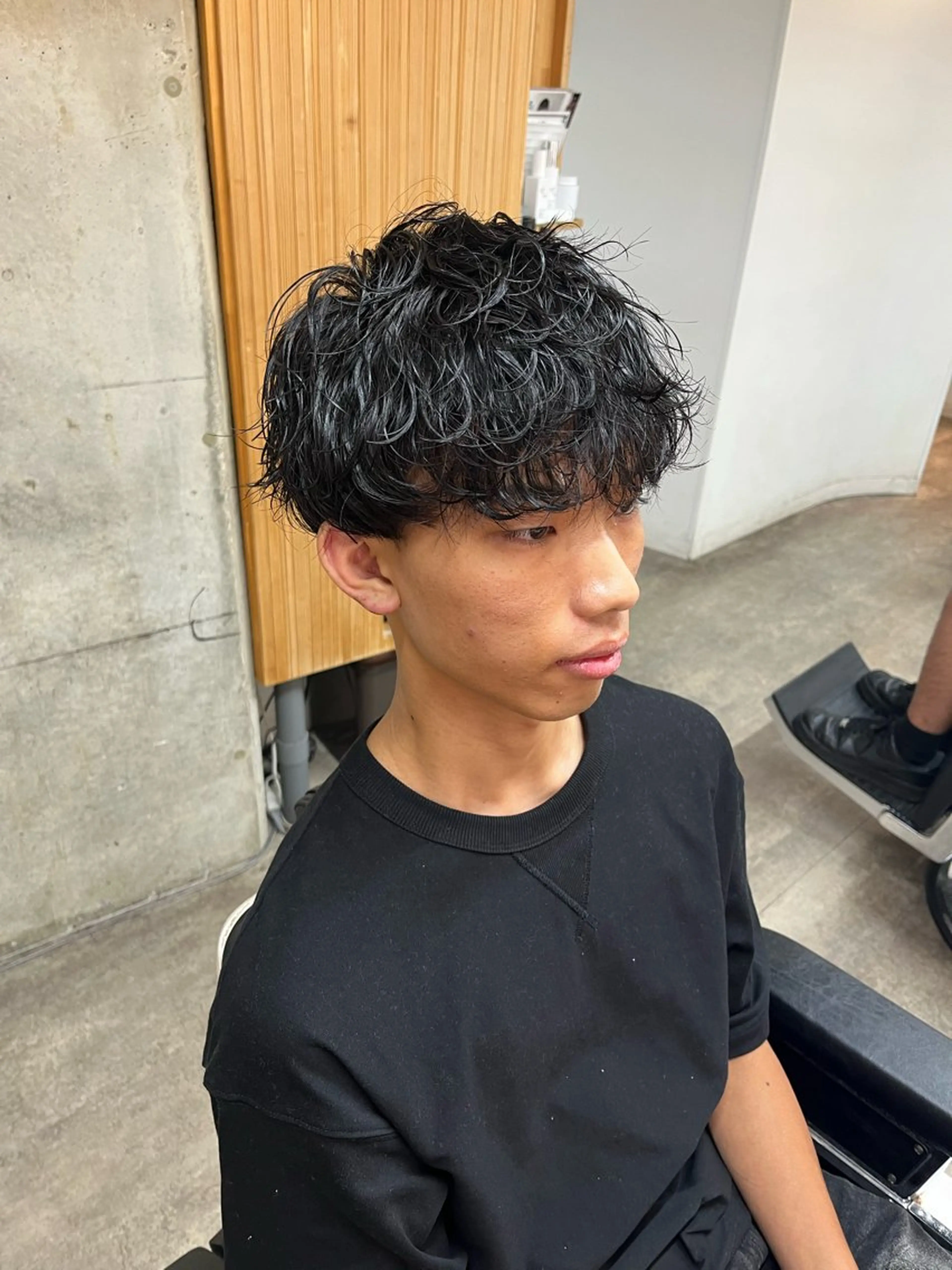 ミディアム パーマ メンズ カット パーマ トリートメント 佐々木 優人のヘアスタイル