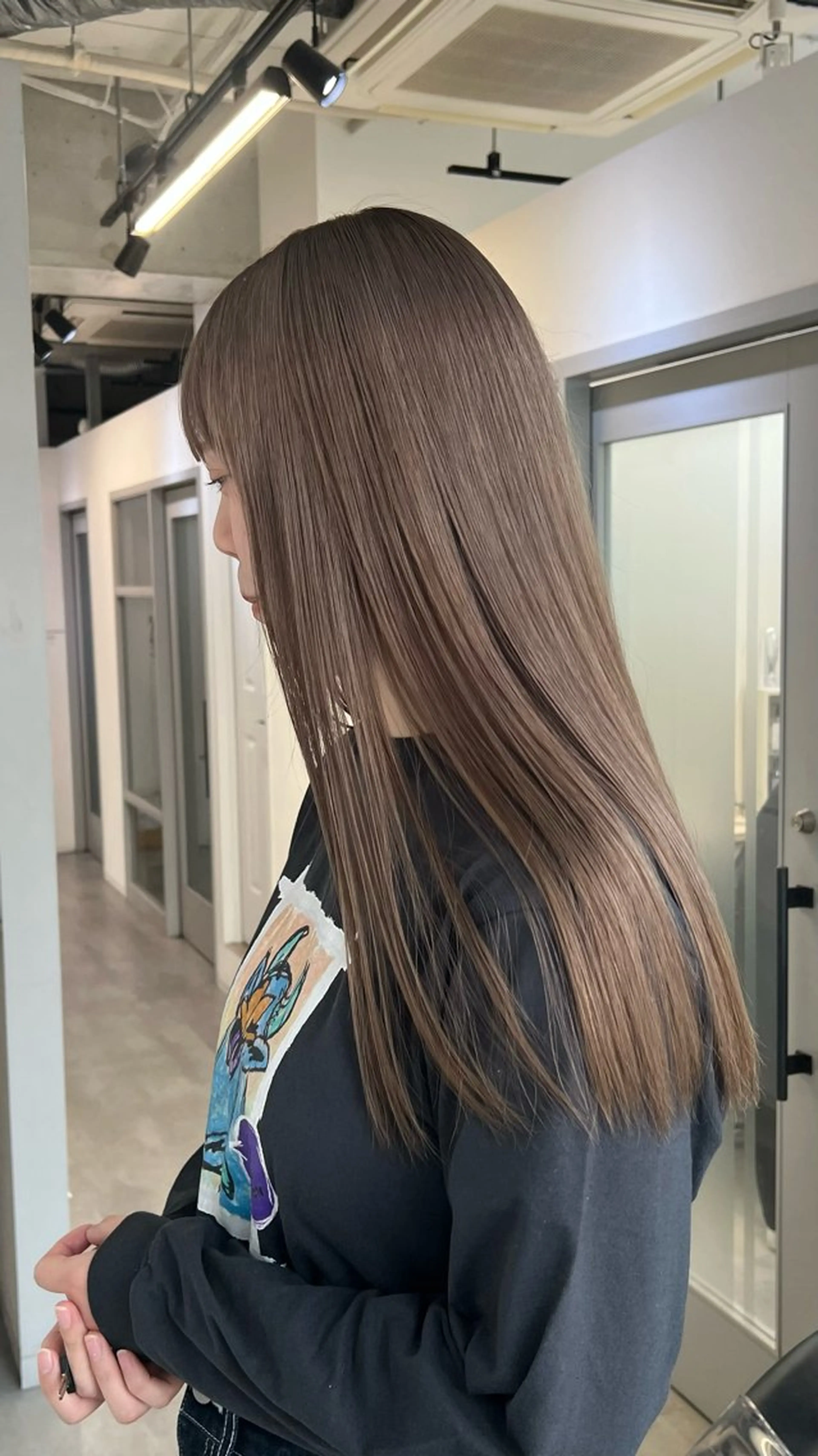 セミロング カラー Living所属・ヨシモトリョウ 髪質改善/美髪のヘアスタイル