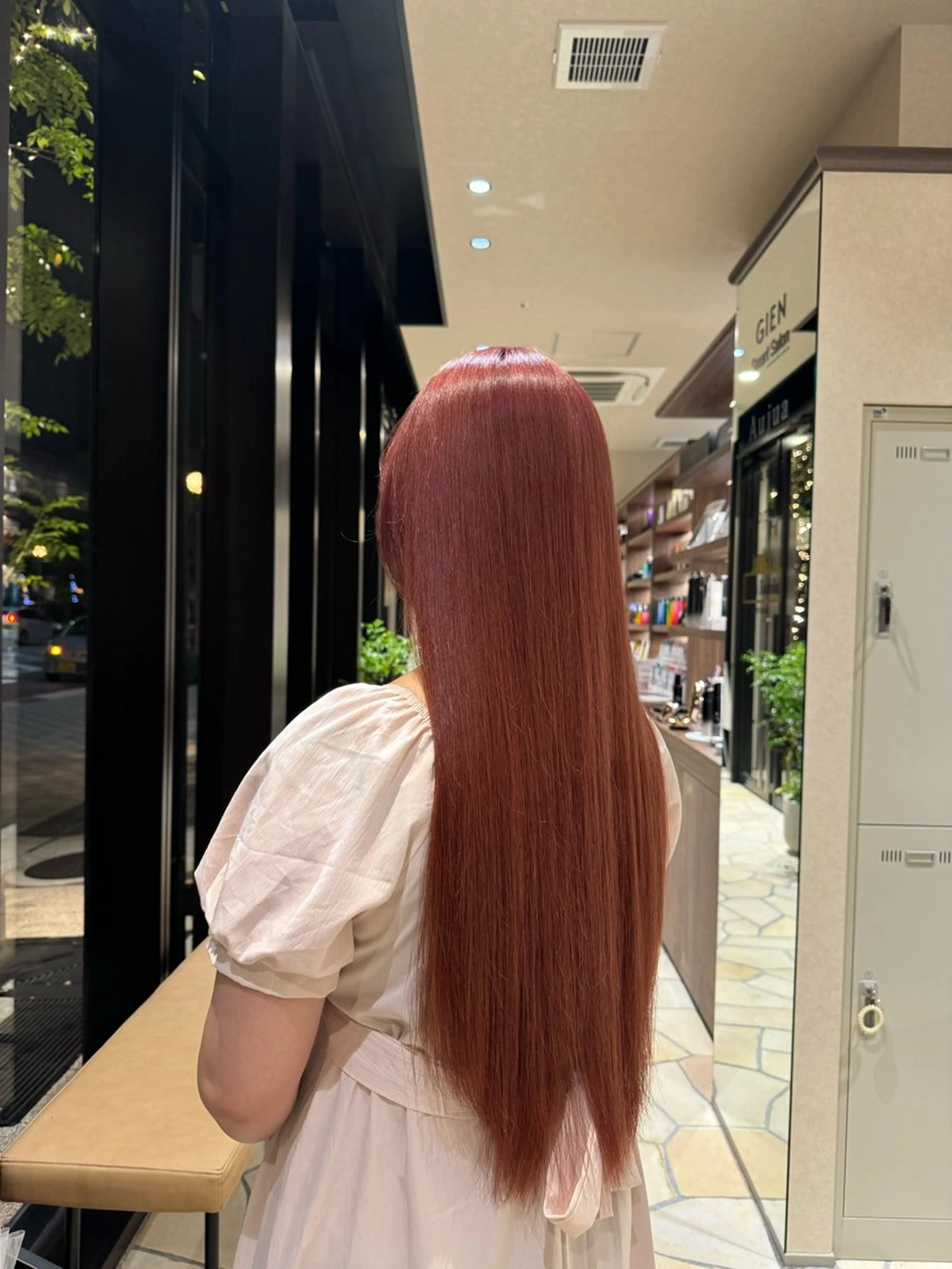ロング カラー ブリーチ イルミナカラー 林 美佑のヘアスタイル