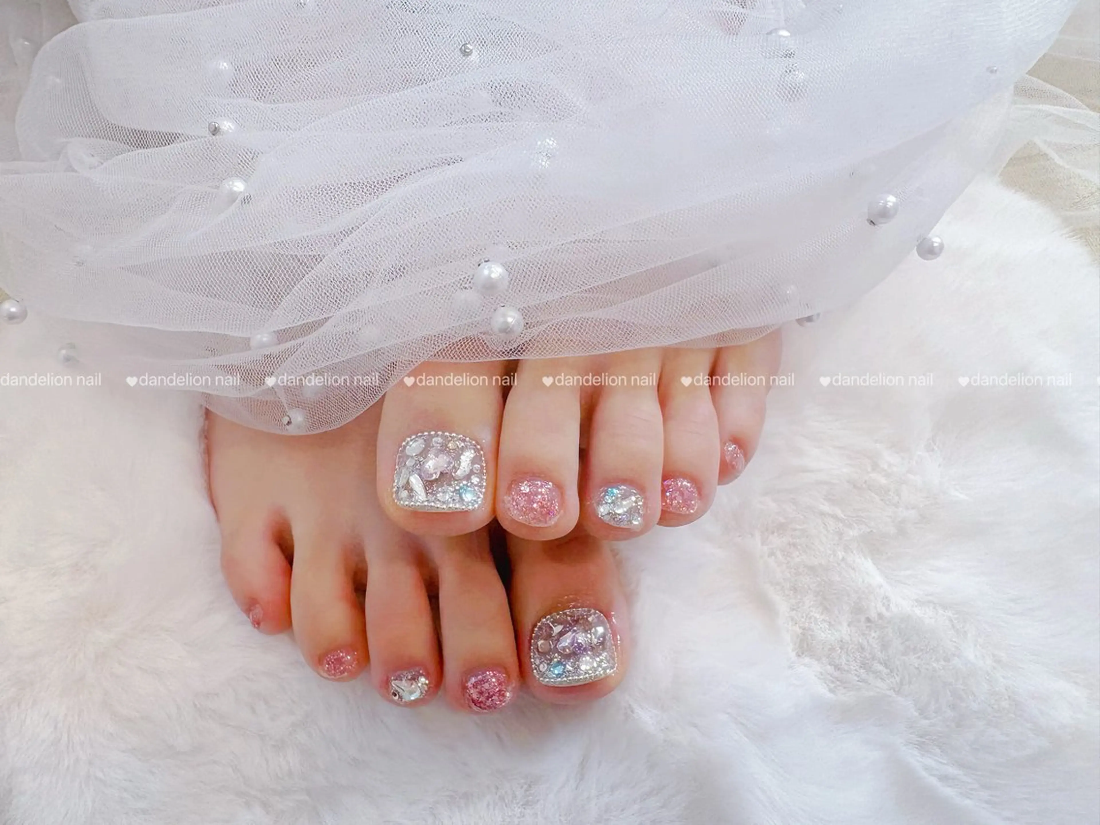 ネイル フットネイル 持ち込み 夏ネイル ワンホンネイル フットネイル dandelion nail北千住のネイルデザイン