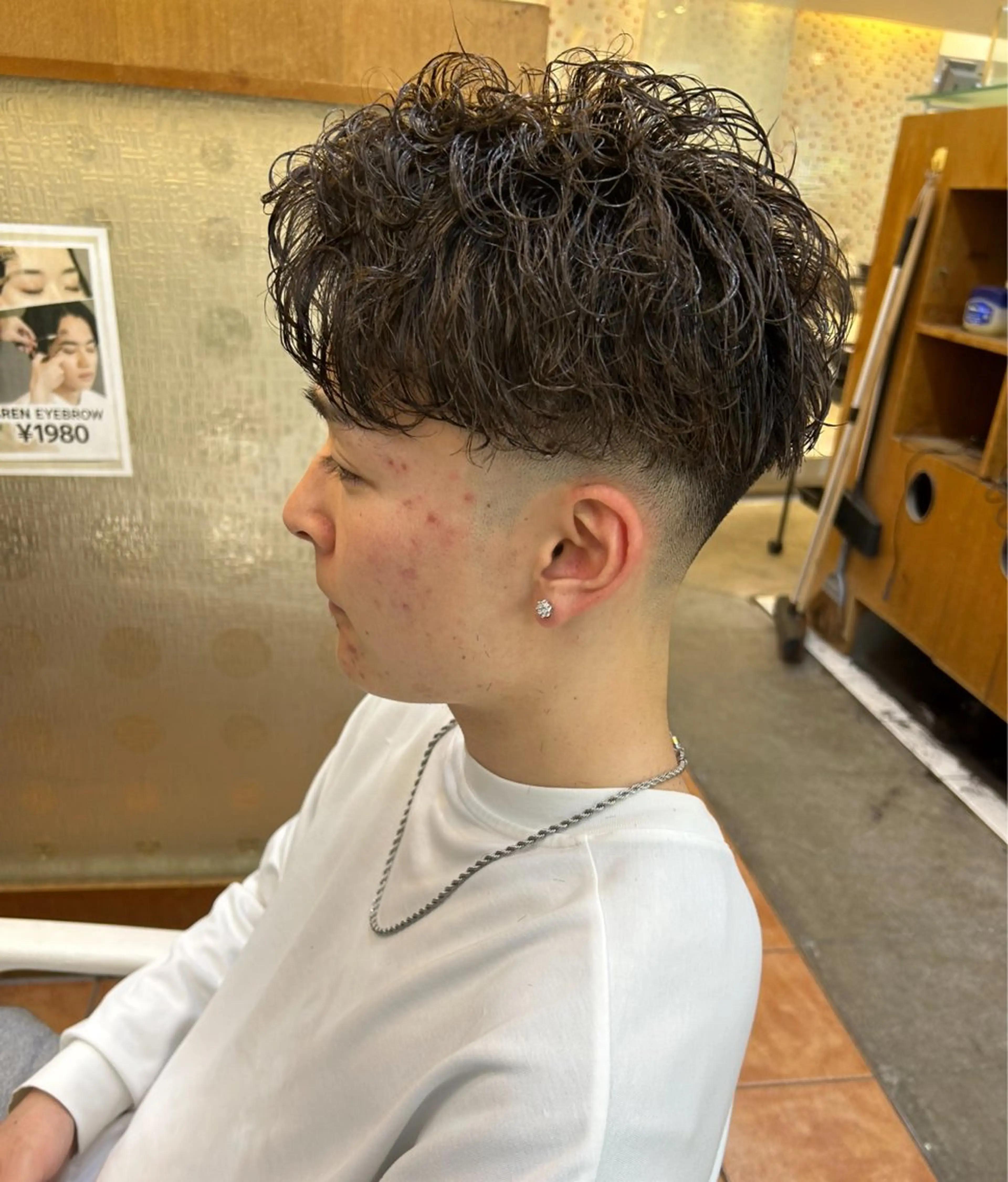 パーマ メンズ フェードカット メンズパーマ カット パーマ TUM🔥フェード/ メンズパーマのヘアスタイル