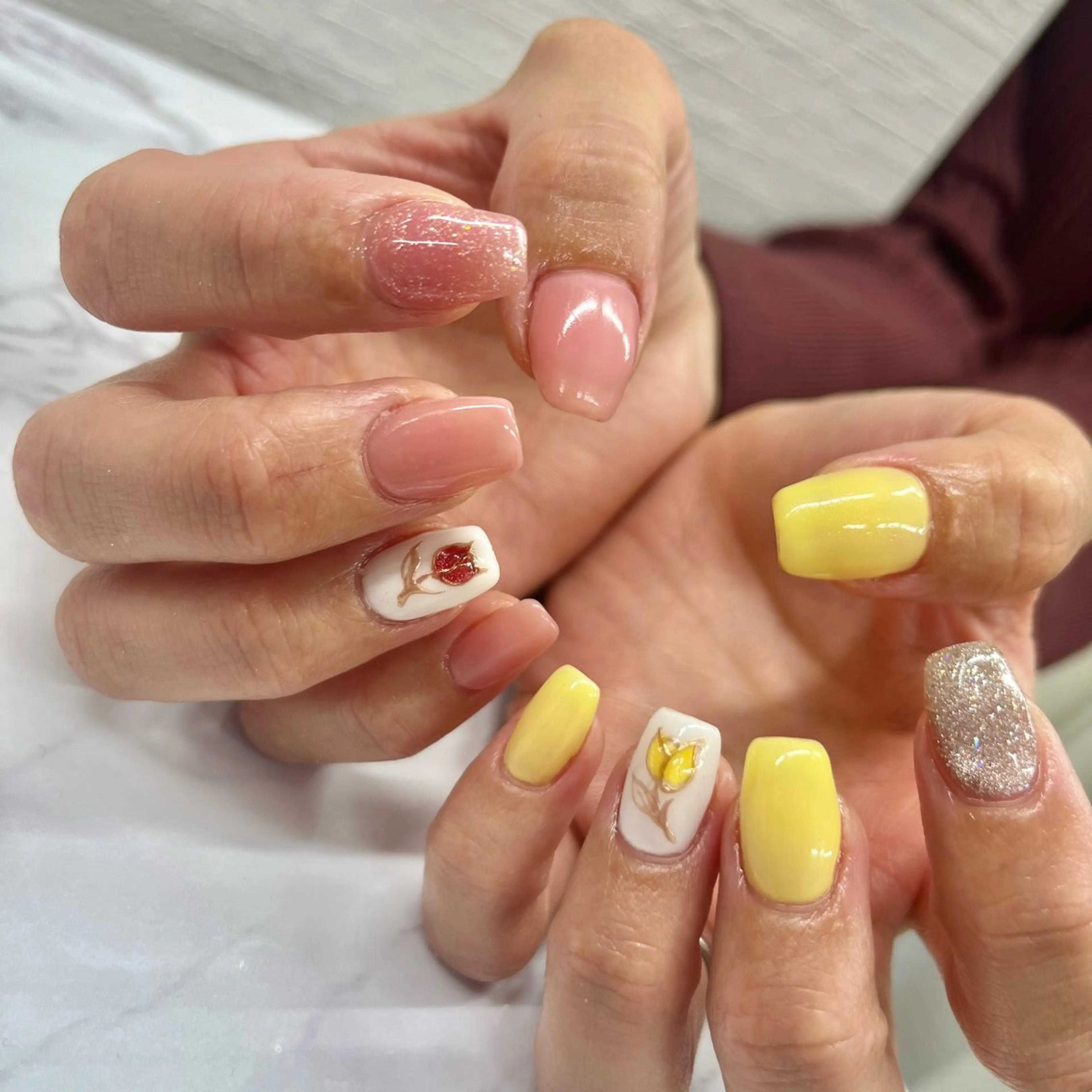 ネイル フラッシュネイル フットネイル ジェルネイル ラメ(グリッター) ラメグラデーション ネイルサロン ⭐︎Linoのその他イメージ