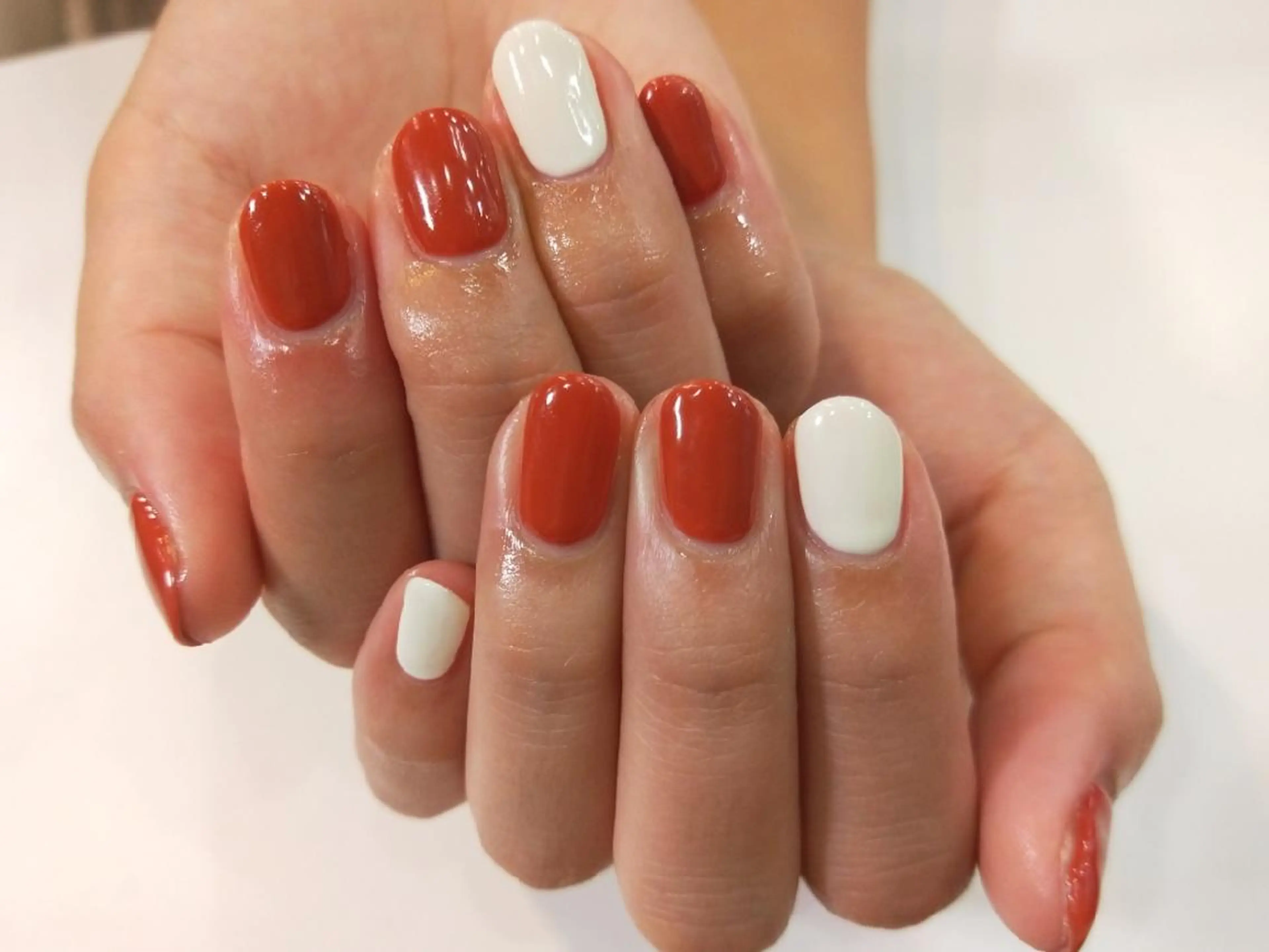ネイル ハンドネイル ハンドケア はばすみれ🎀ﾈｲﾙ 光ﾌｪｲｼｬﾙ ﾍｱのネイルデザイン