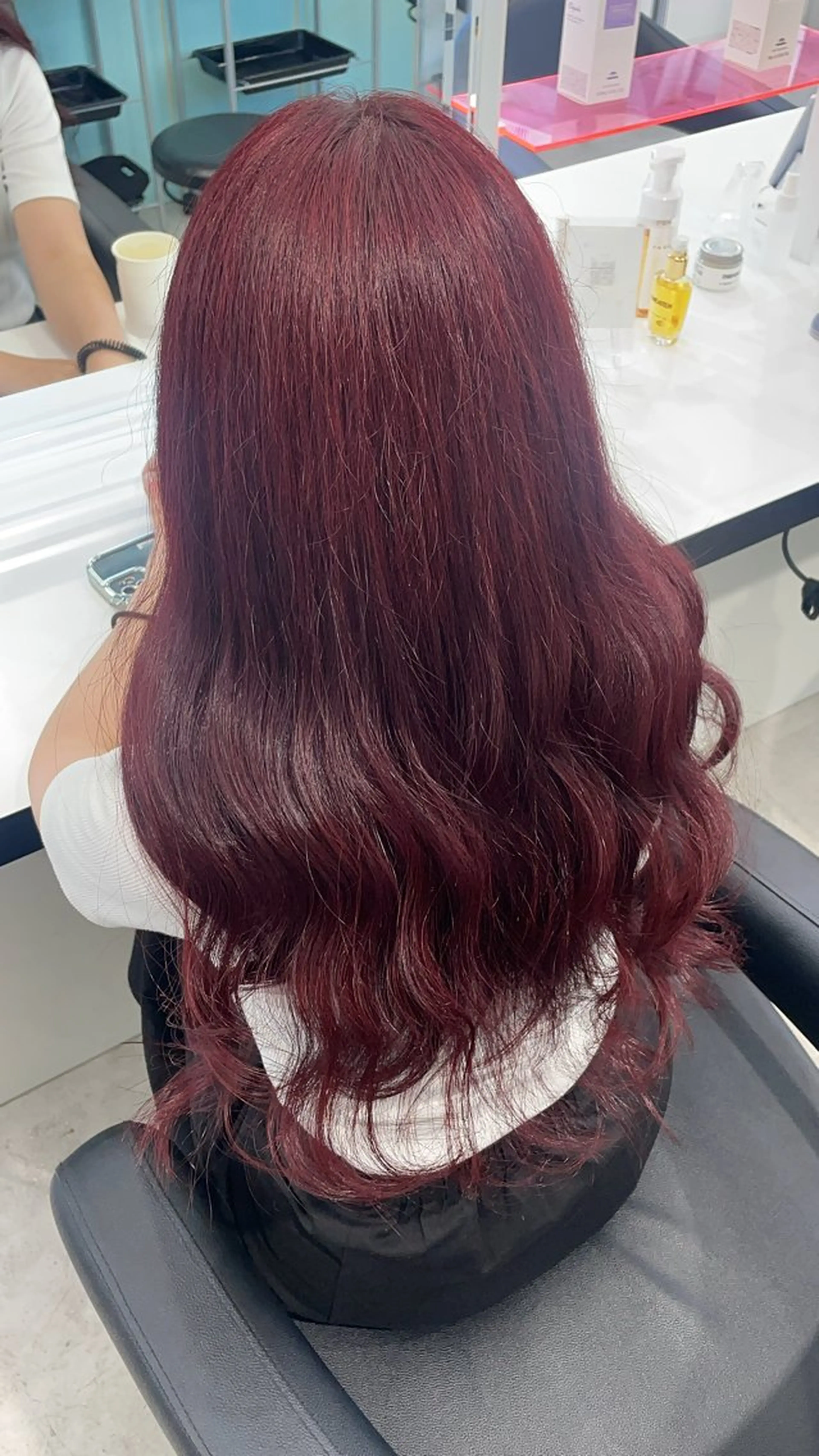 ロング カラー 履歴修正屋さん／ ブロンド／ホワイトのヘアスタイル