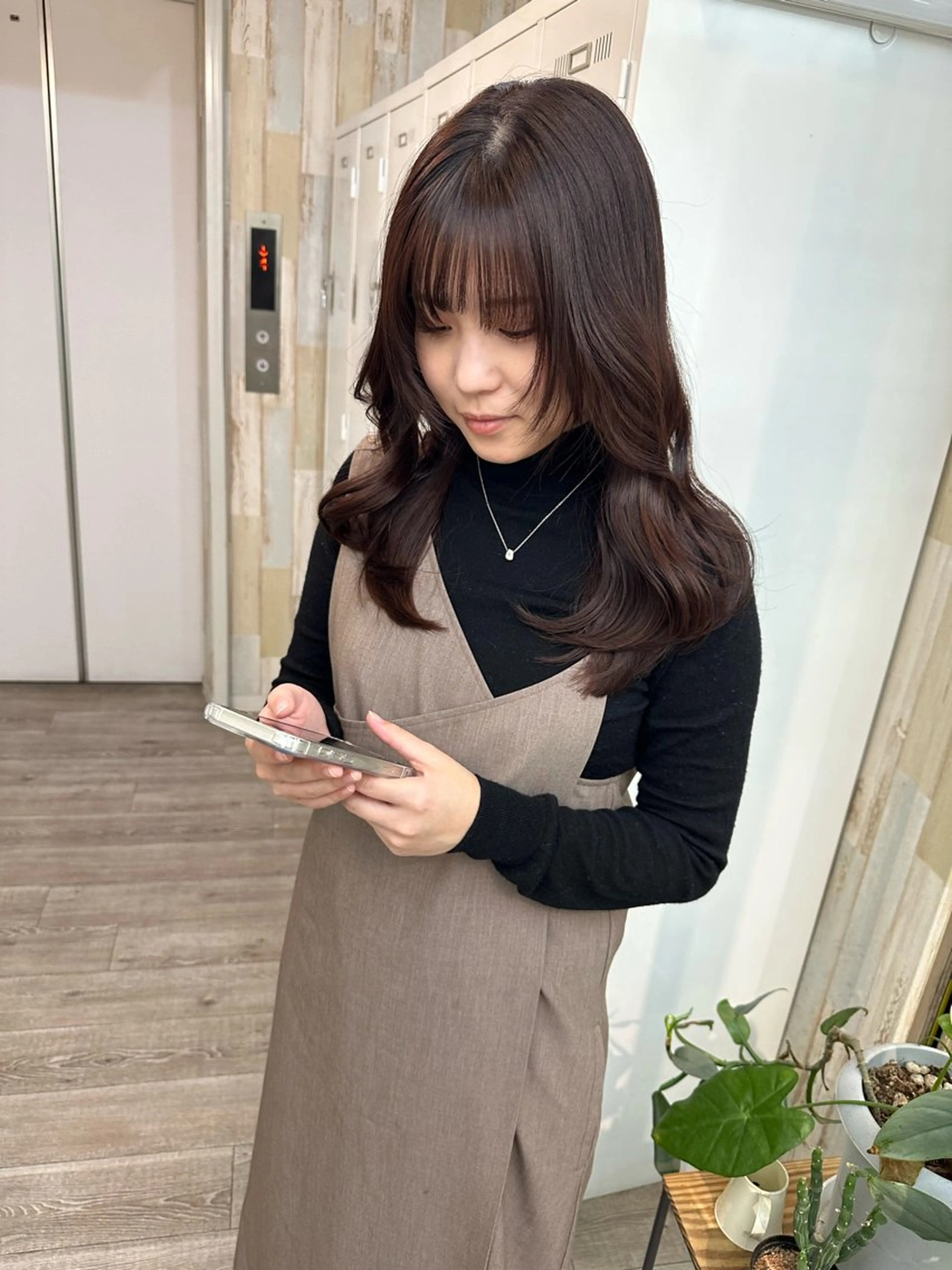 セミロング カラー KEIGO/ ベージュカラーのヘアスタイル