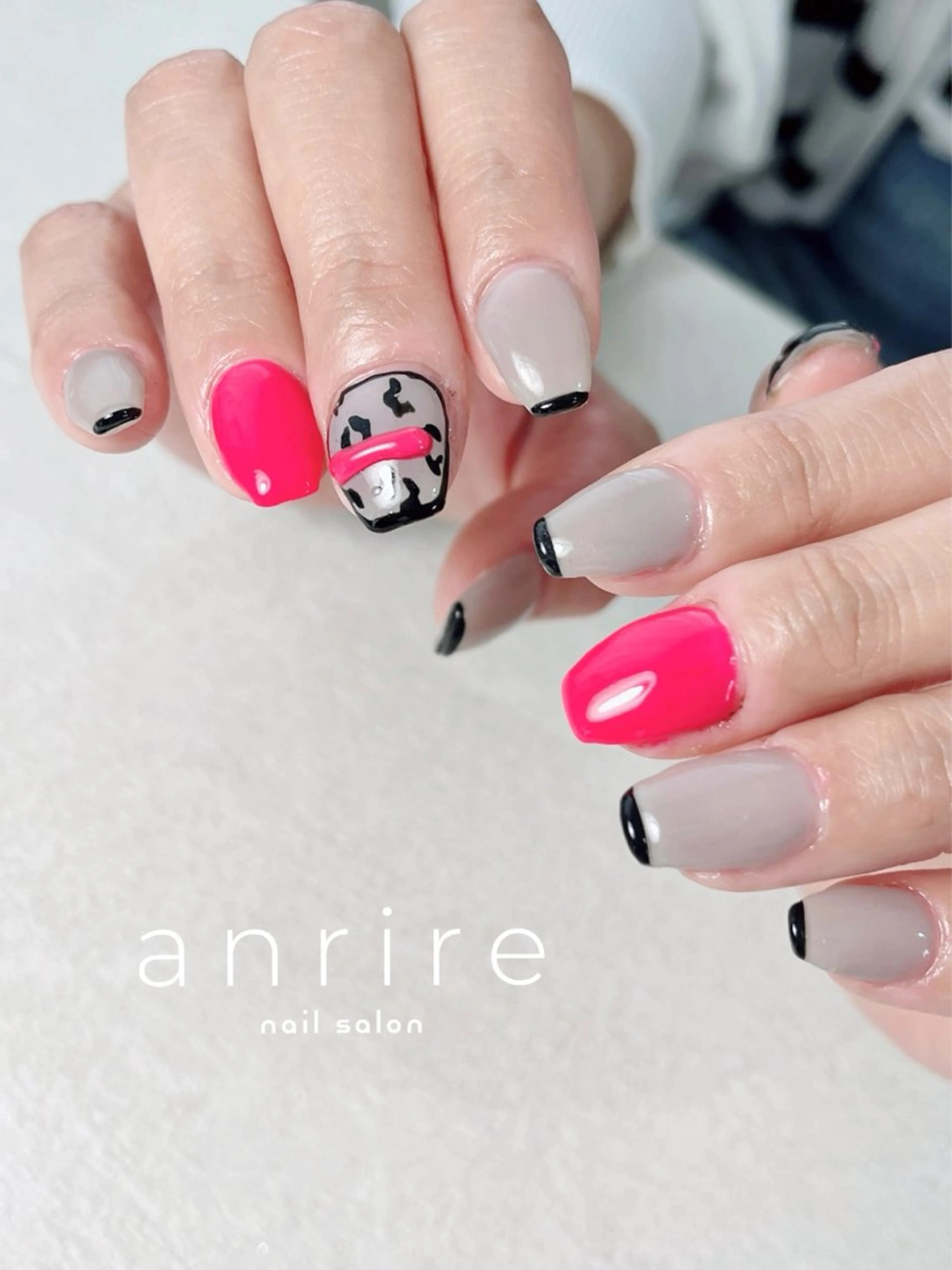 ネイル アニマル柄 フットネイル フレンチネイル ジェルネイル パラジェル ハンドネイル nailsalon anrireのネイルデザイン