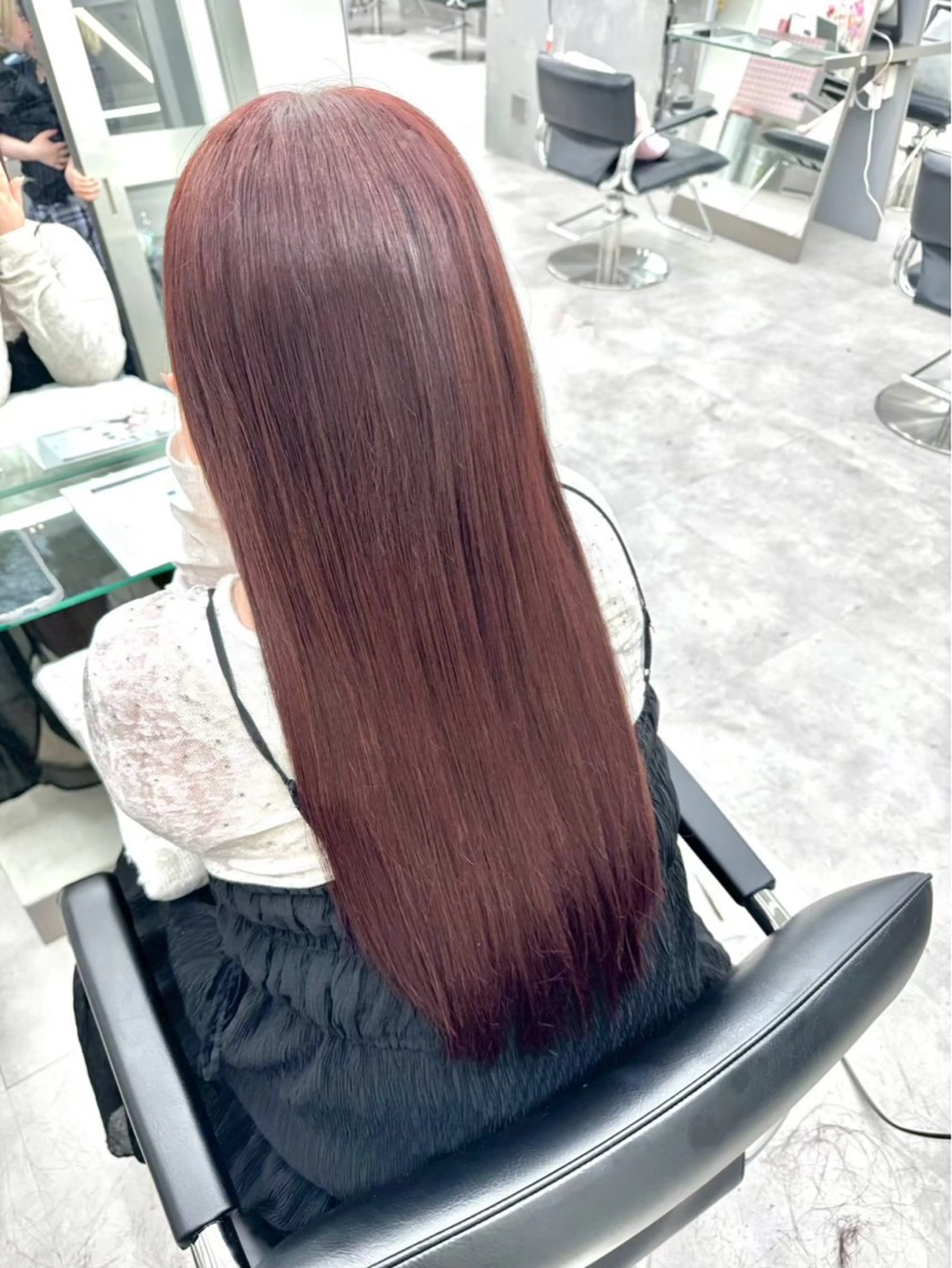 ロング カラー レッドカラー エクステ💖艶カラー ✨┆横浜🤍みいなのヘアスタイル