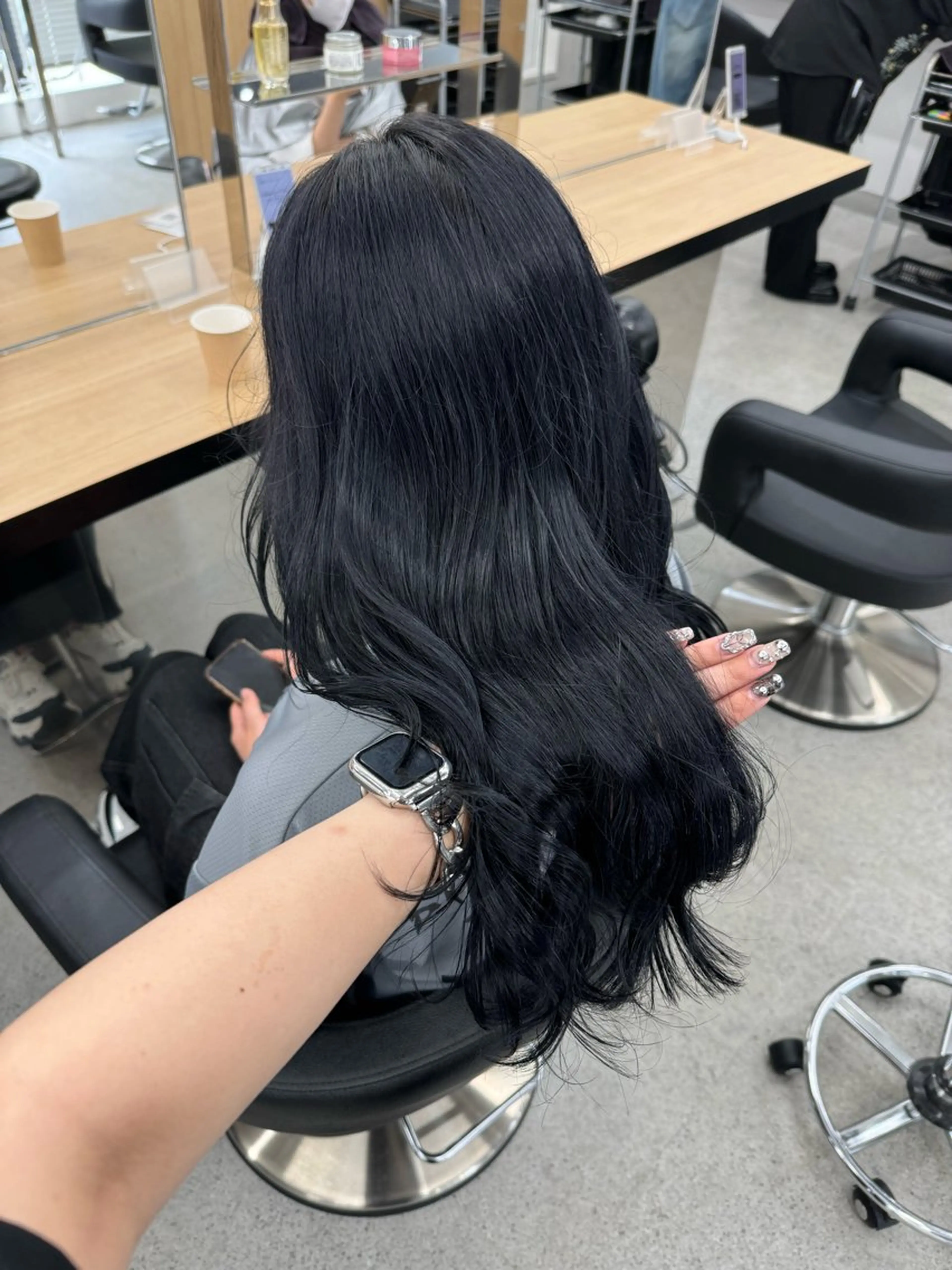 ロング カラー 暗髪🩶ラベンダー/ ブルー/ユウナ🤍のヘアスタイル