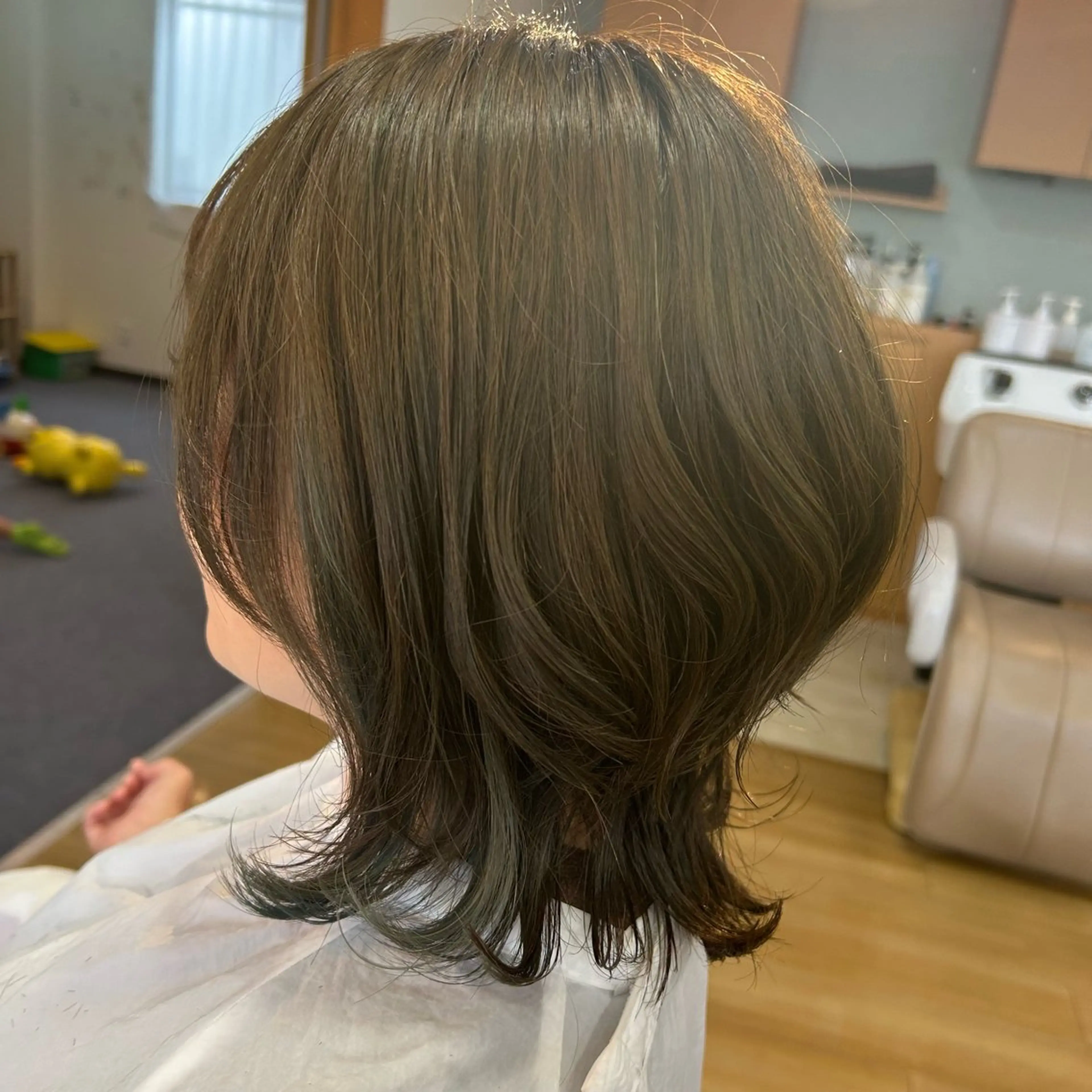 ミディアム 佐藤 帆春のヘアスタイル