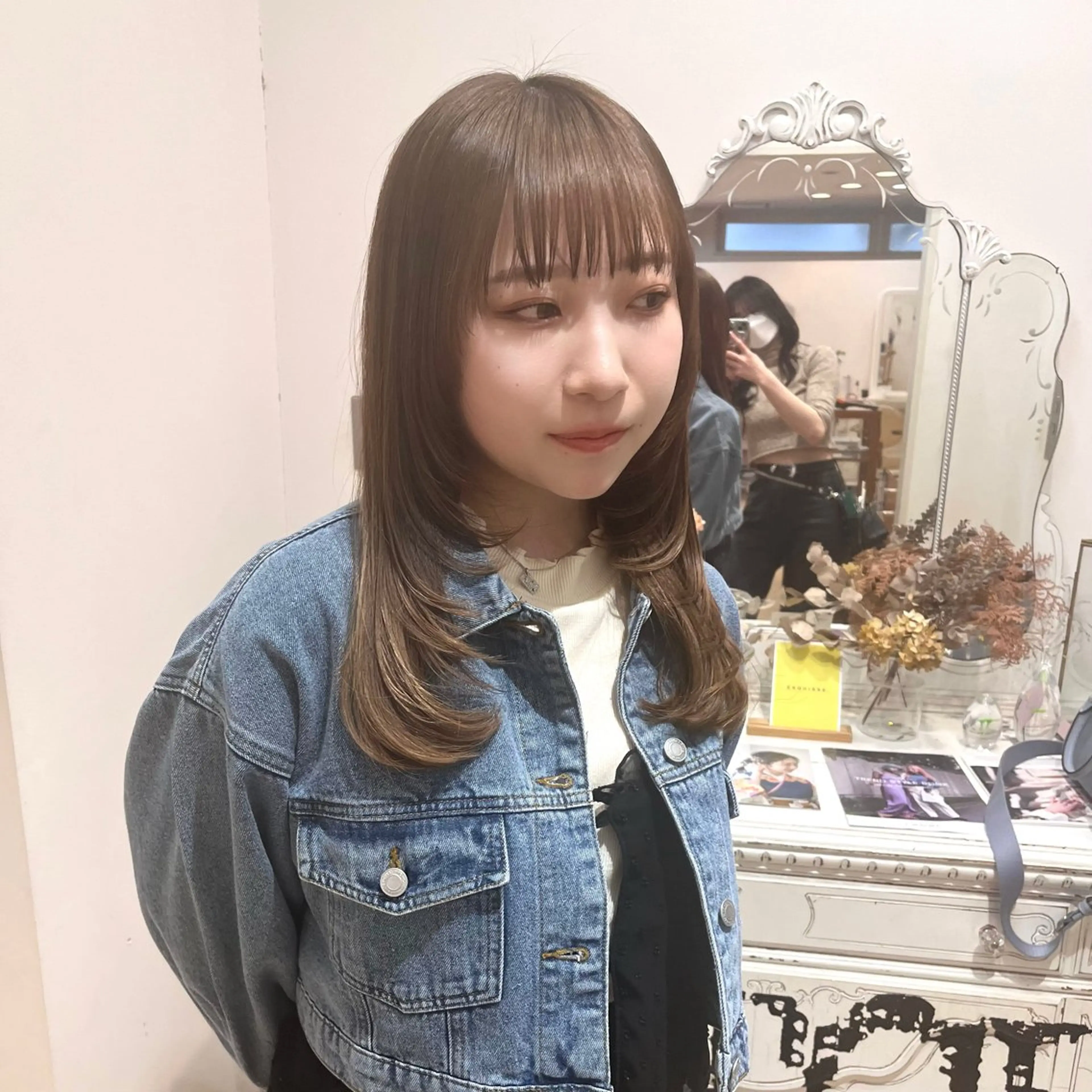 セミロング くびれヘア 顔周りカット 韓国風ヘア レイヤーカット 似合わせカット カット トリートメント LUNA🌙韓国ヘア 🌙レイヤーカットのヘアスタイル