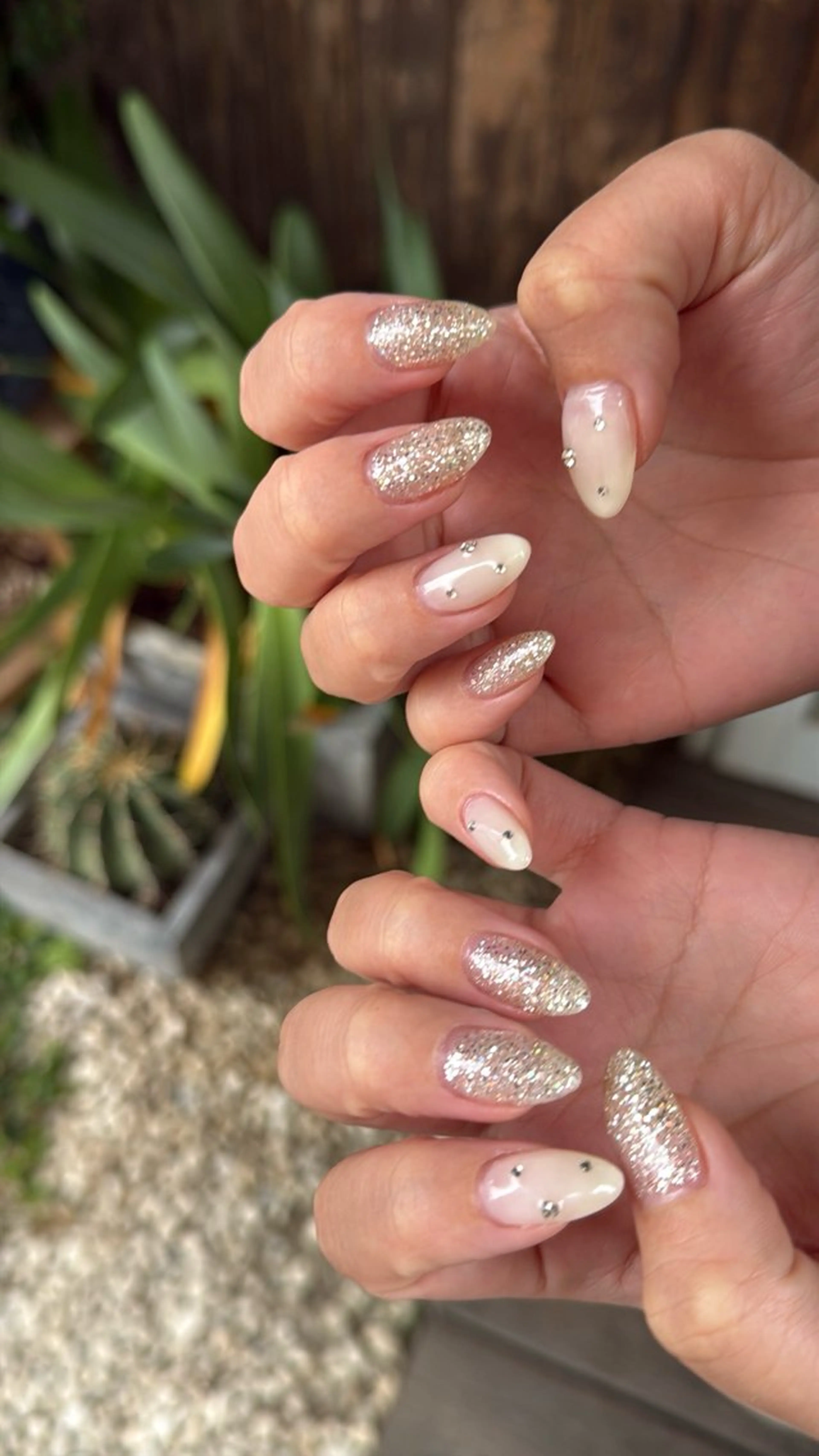 ネイル フラッシュネイル フラッシュマグ フットネイル フレンチネイル 韓国ネイル ハンドネイル SAKU nail 作島茜のネイルデザイン