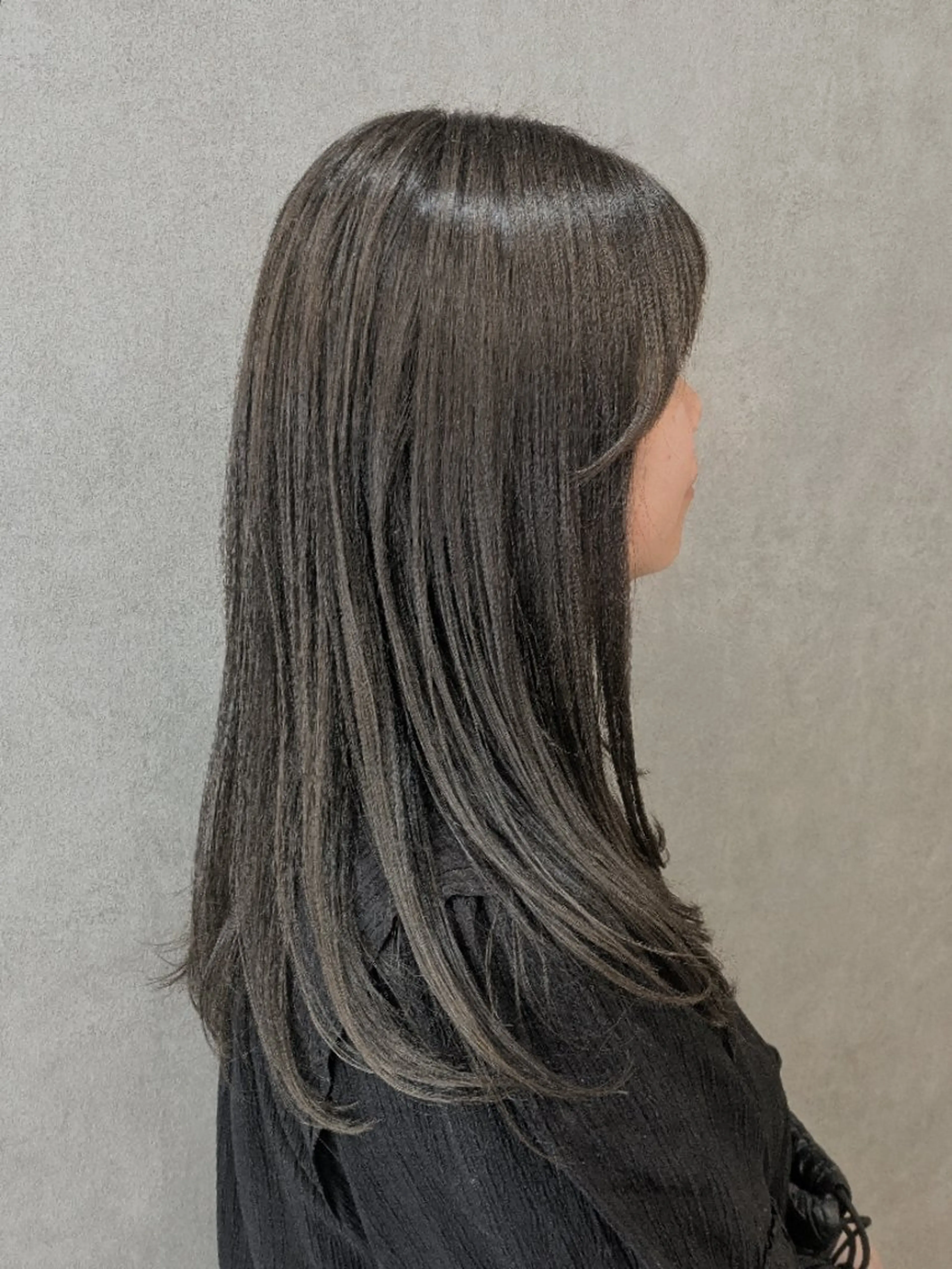 ロング 中川 栞のヘアスタイル