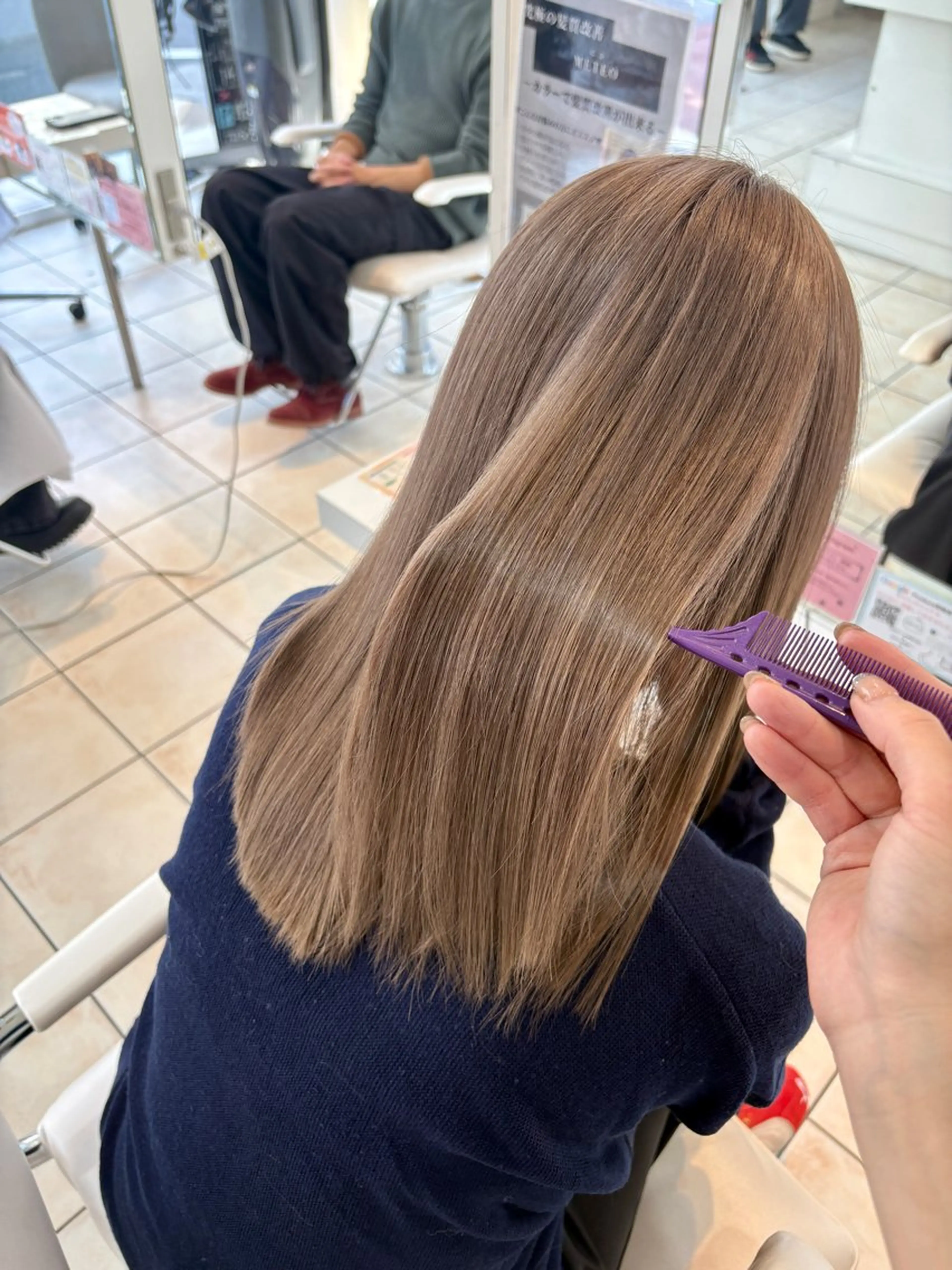 セミロング カラー ブリーチ 髪質改善 ヘアカラー ブリーチ/ヘアセット 【𝙍𝙞𝙣𝙤】のヘアスタイル