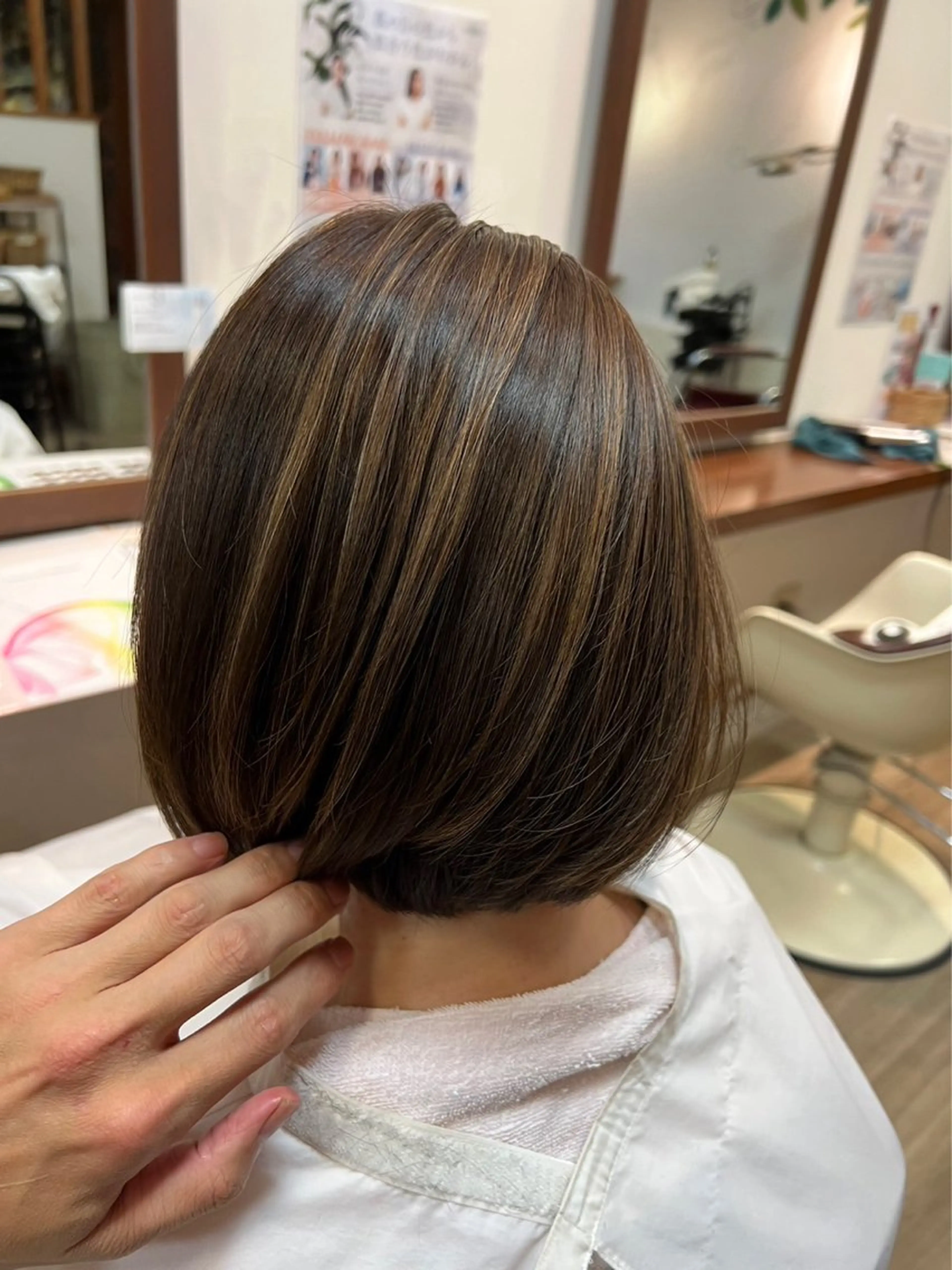 セミロング カラー chill out 南塚口本店のヘアスタイル