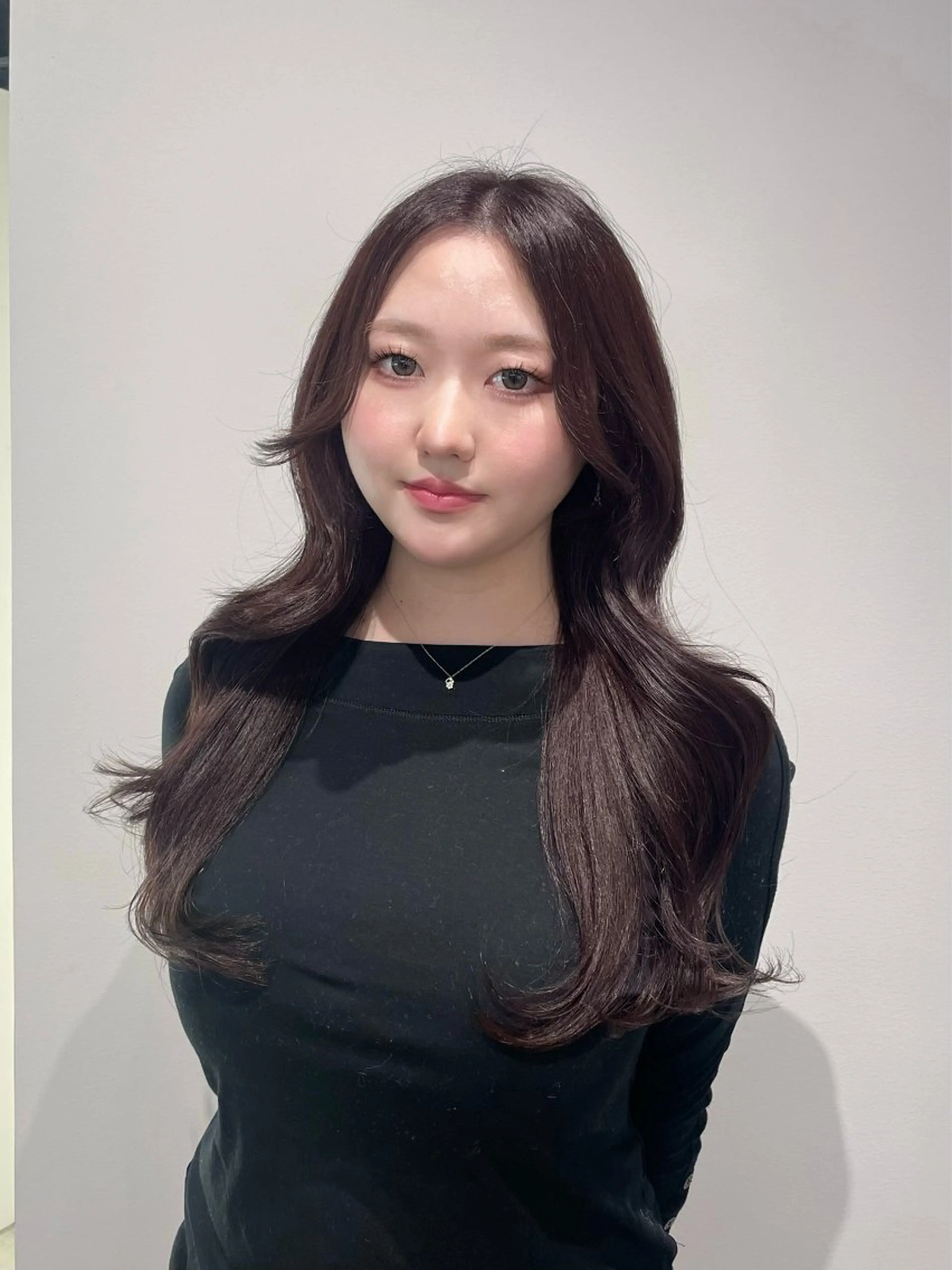 ロング カラー MINORI /レイヤーカットのヘアスタイル