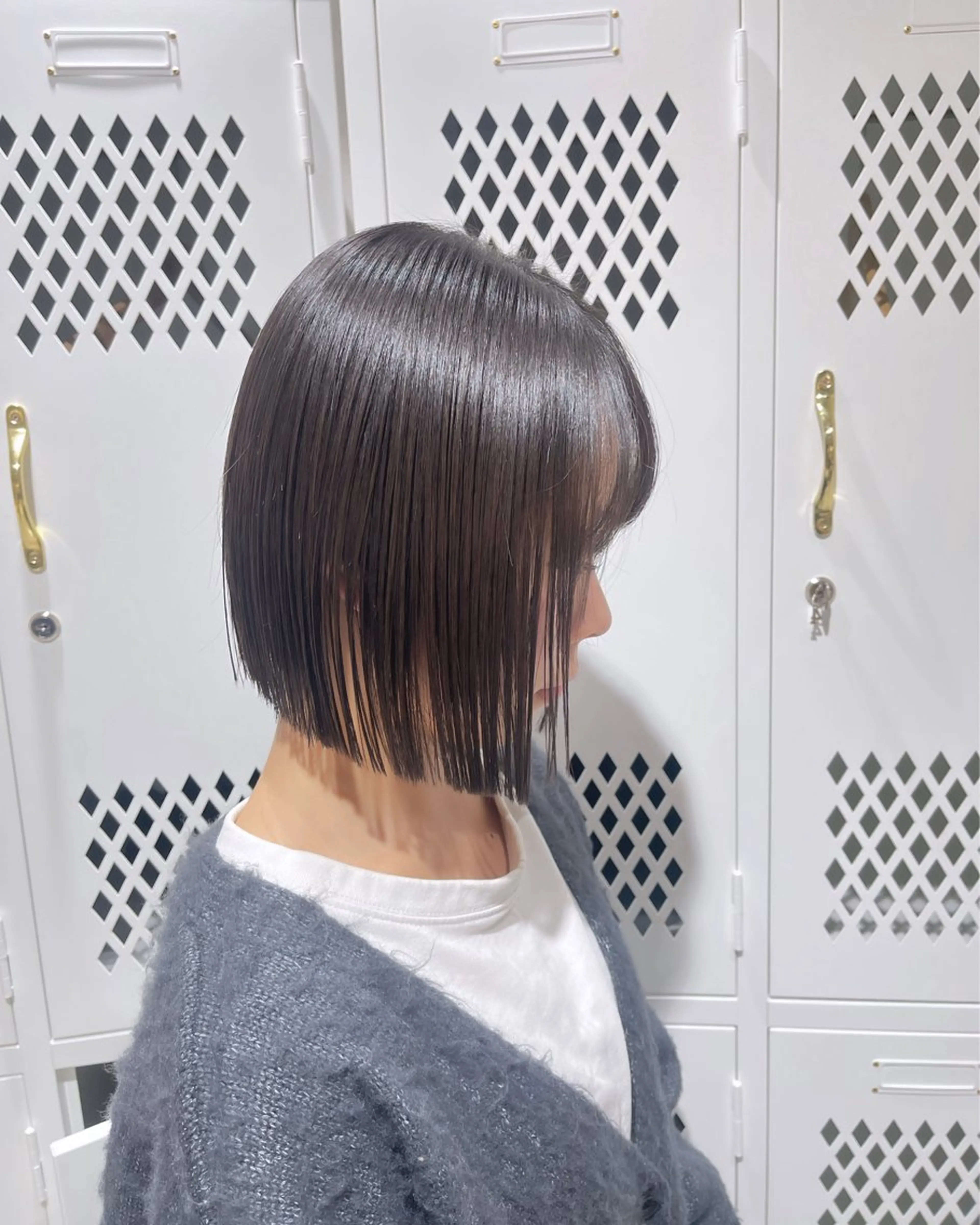 ミディアム カラー 切りっぱなしボブ ボブ カット ヘアカラー トリートメント 🩵ボブ/レイヤー /髪質改善🩵のヘアスタイル