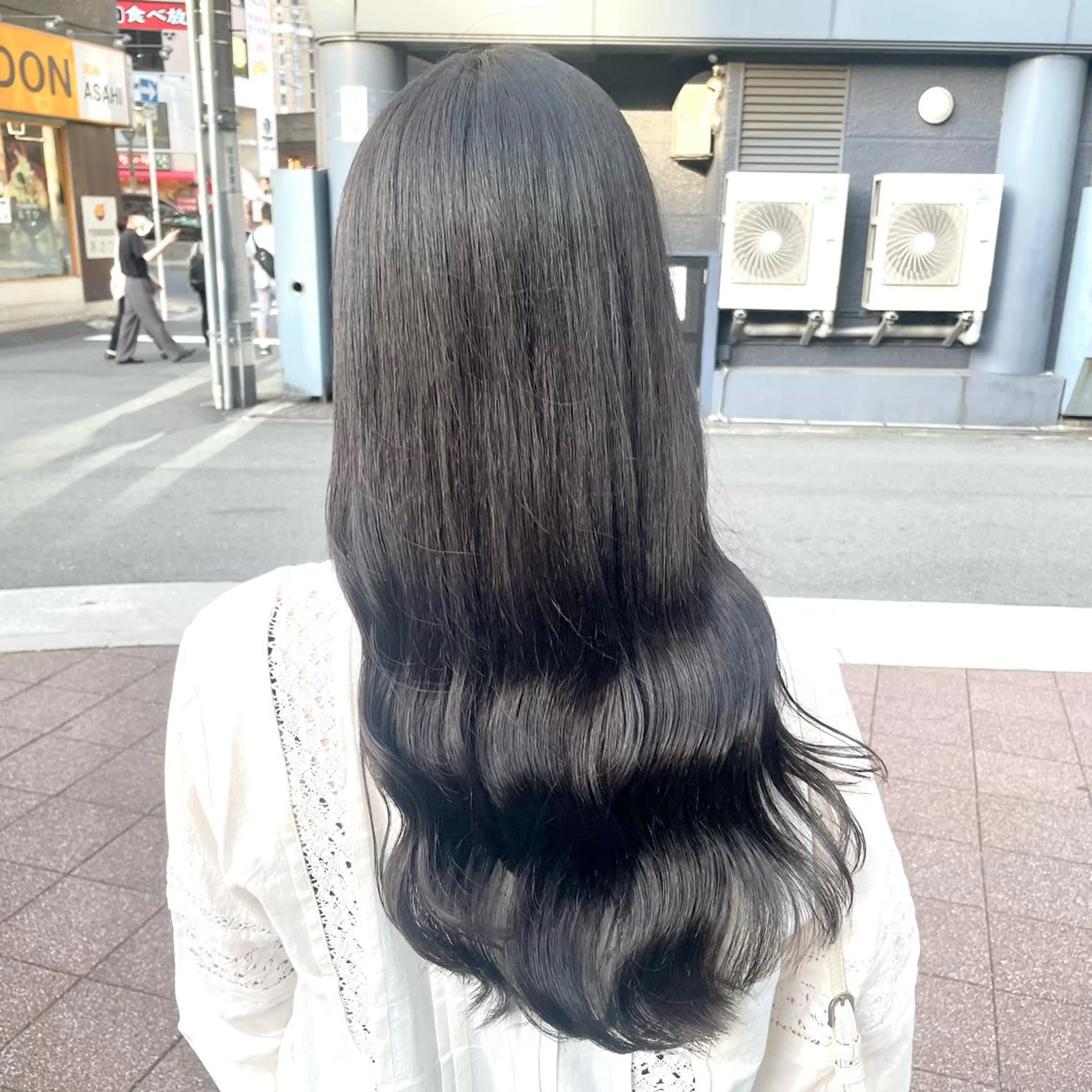 ロング カラー 肌に馴染む暗髪 梅田・増田のヘアスタイル