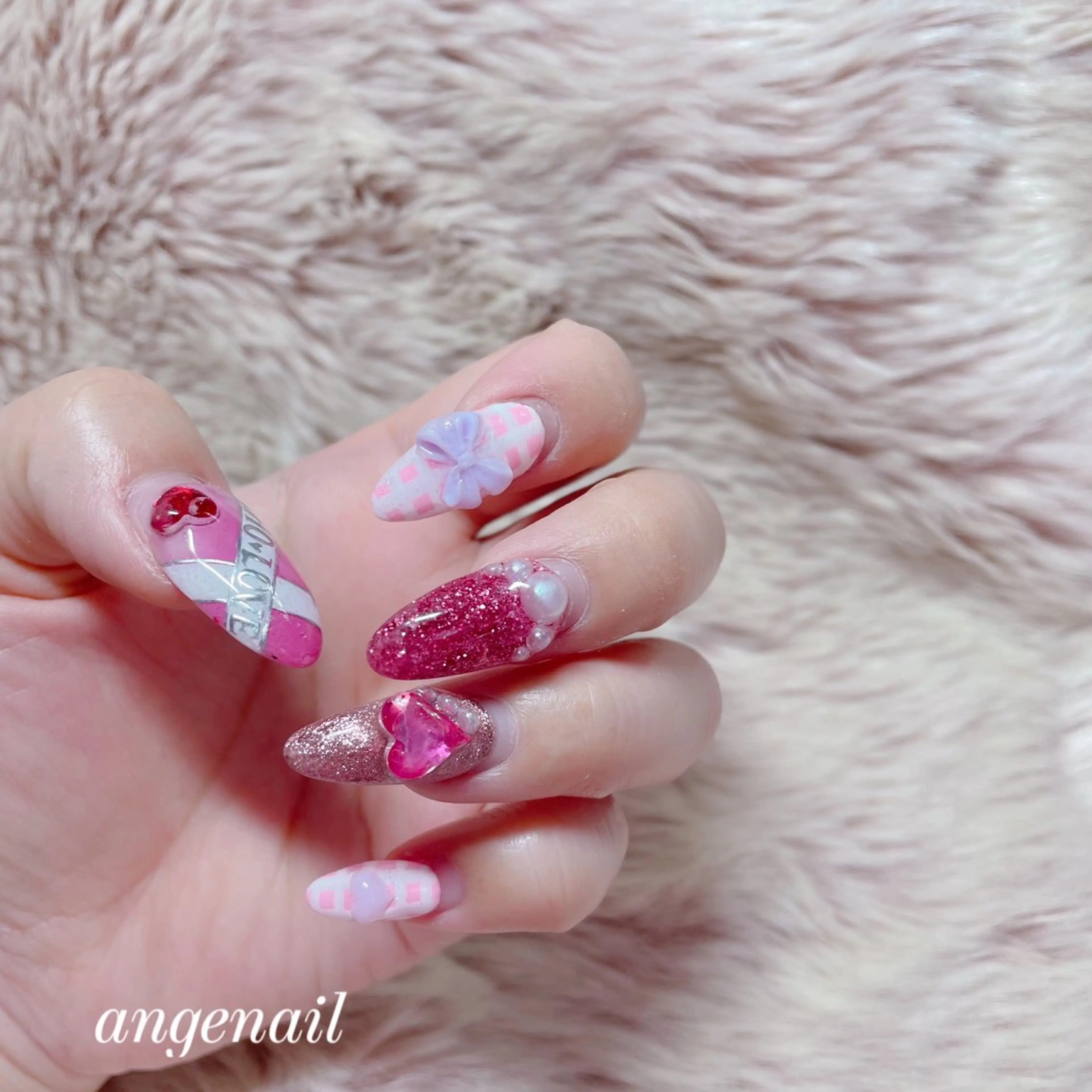 ネイル ハンドネイル オーナーネイリスト MAKIのネイルデザイン