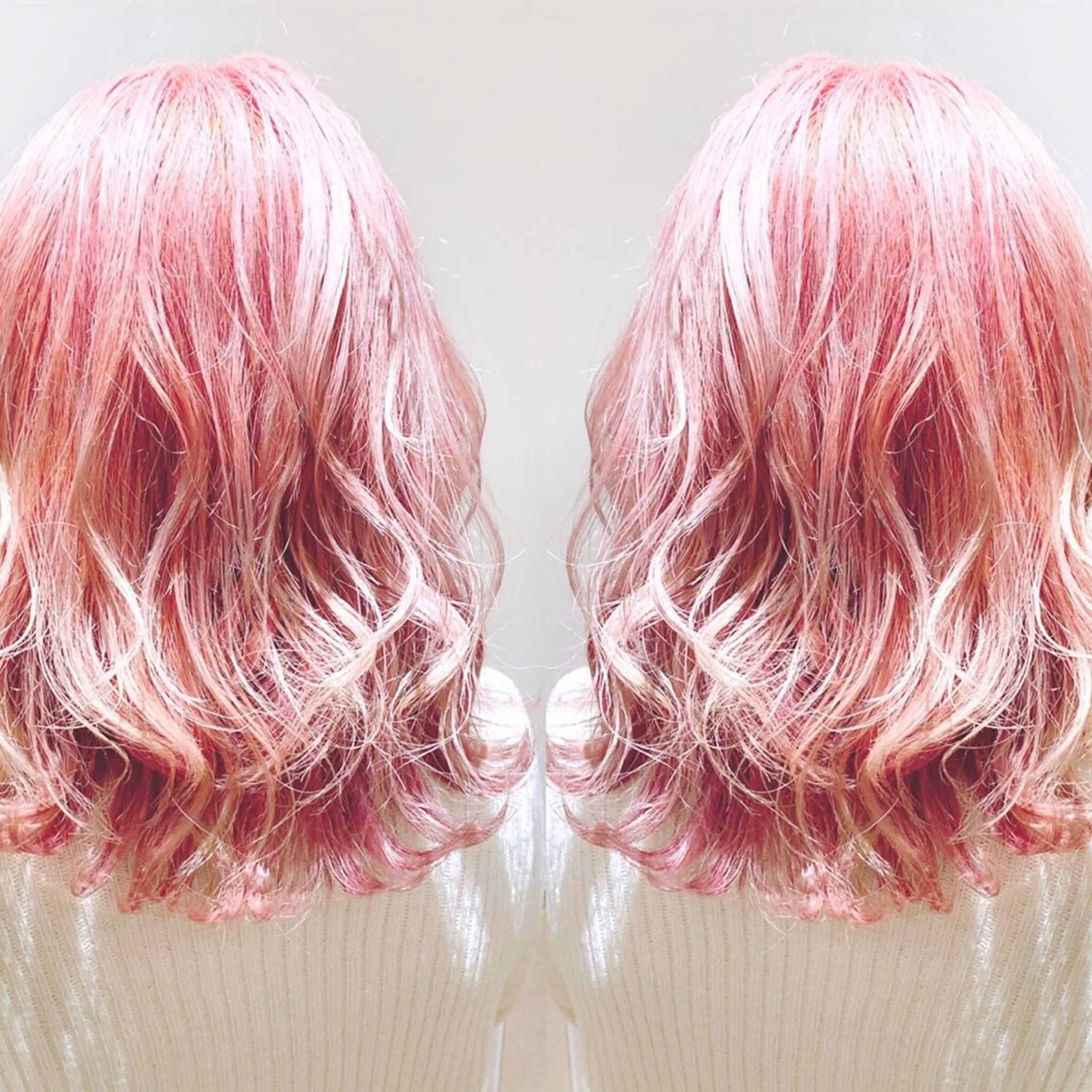 セミロング カラー ブリーチ ダブルカラー ピンクカラー ご予約 宜しくお願いします！のヘアスタイル