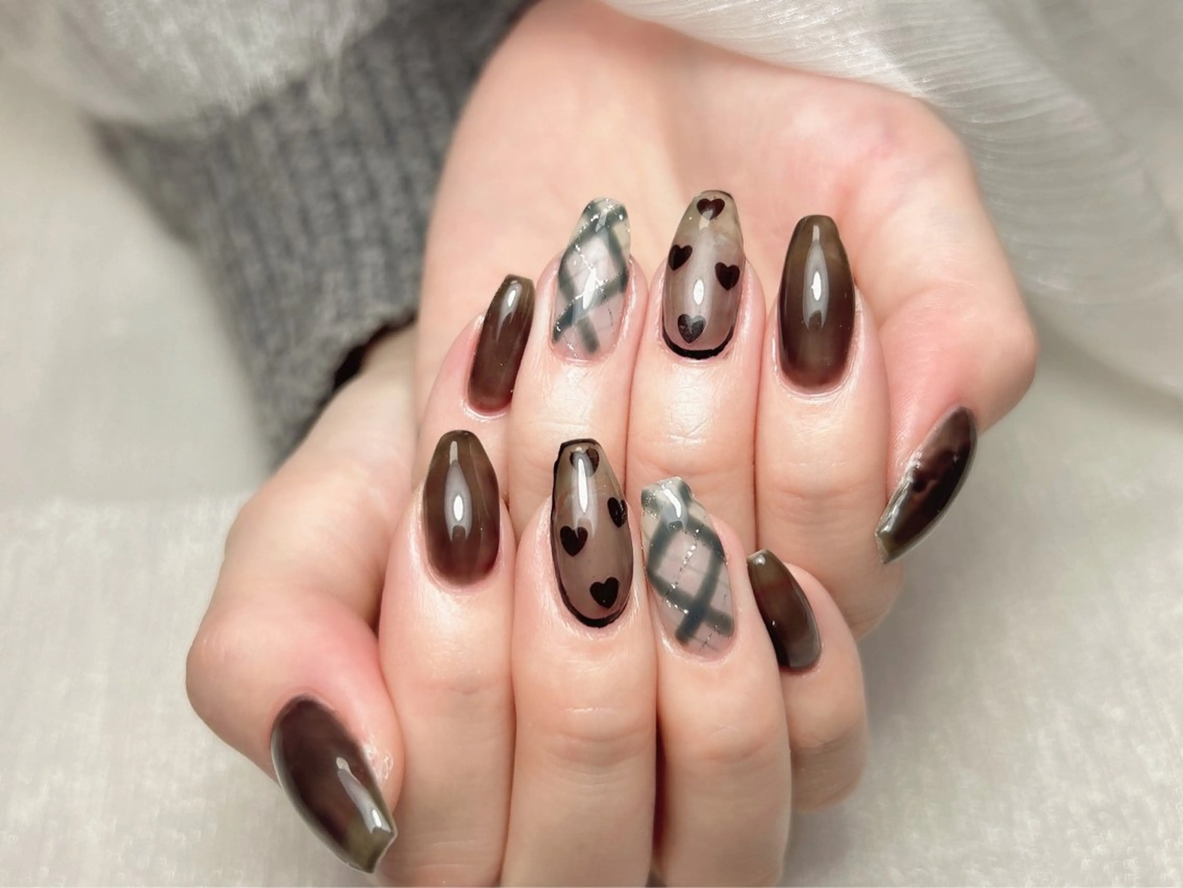 ネイル ハンドネイル オーラ ネイルサロンのネイルデザイン