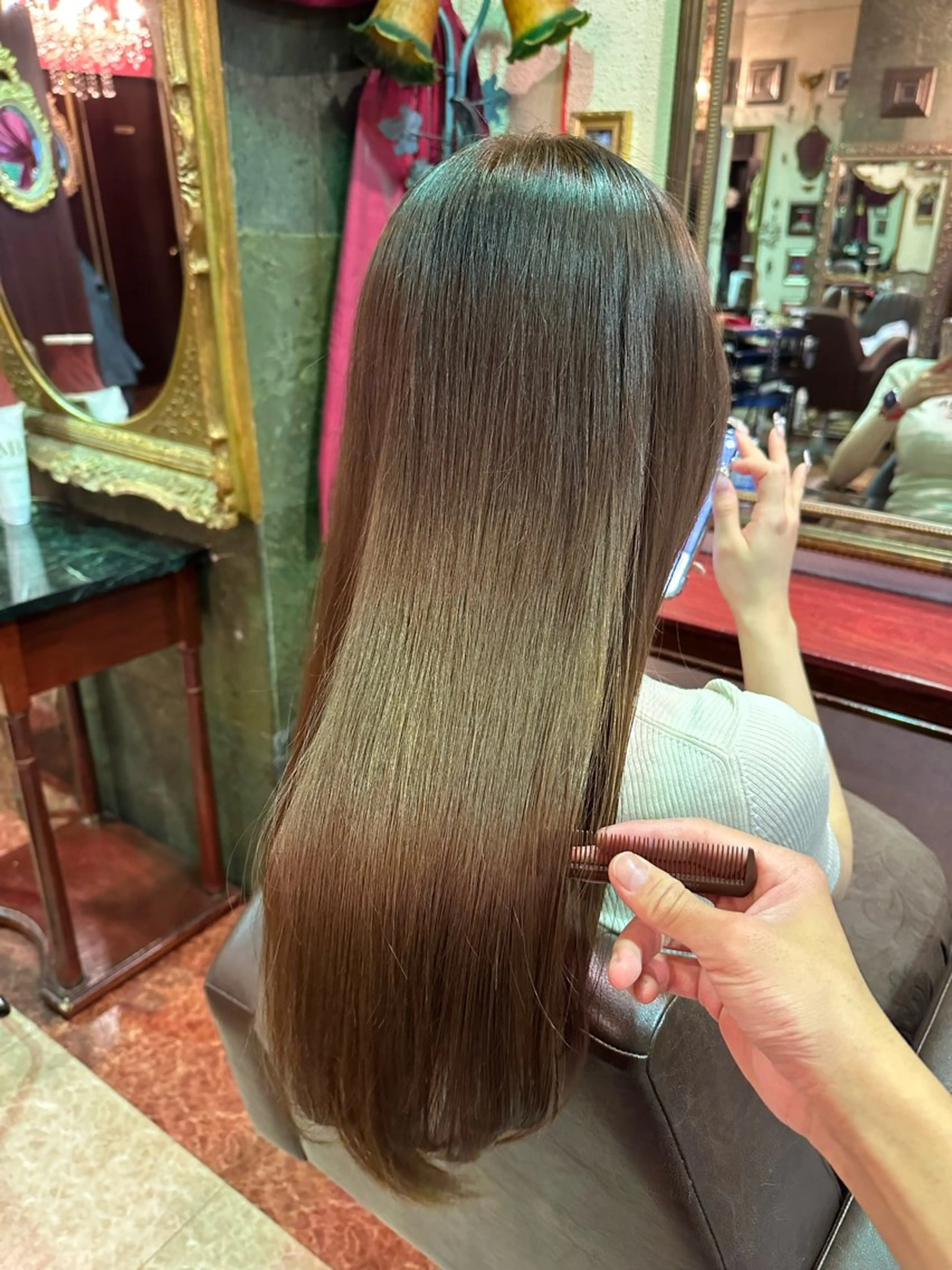 ロング カラー ベージュカラー 透明感カラー ミルクティーベージュ 外国人風カラー 髪質改善 カット ヘアカラー トリートメント 【美髪矯正 /髪質改善】RINのヘアスタイル