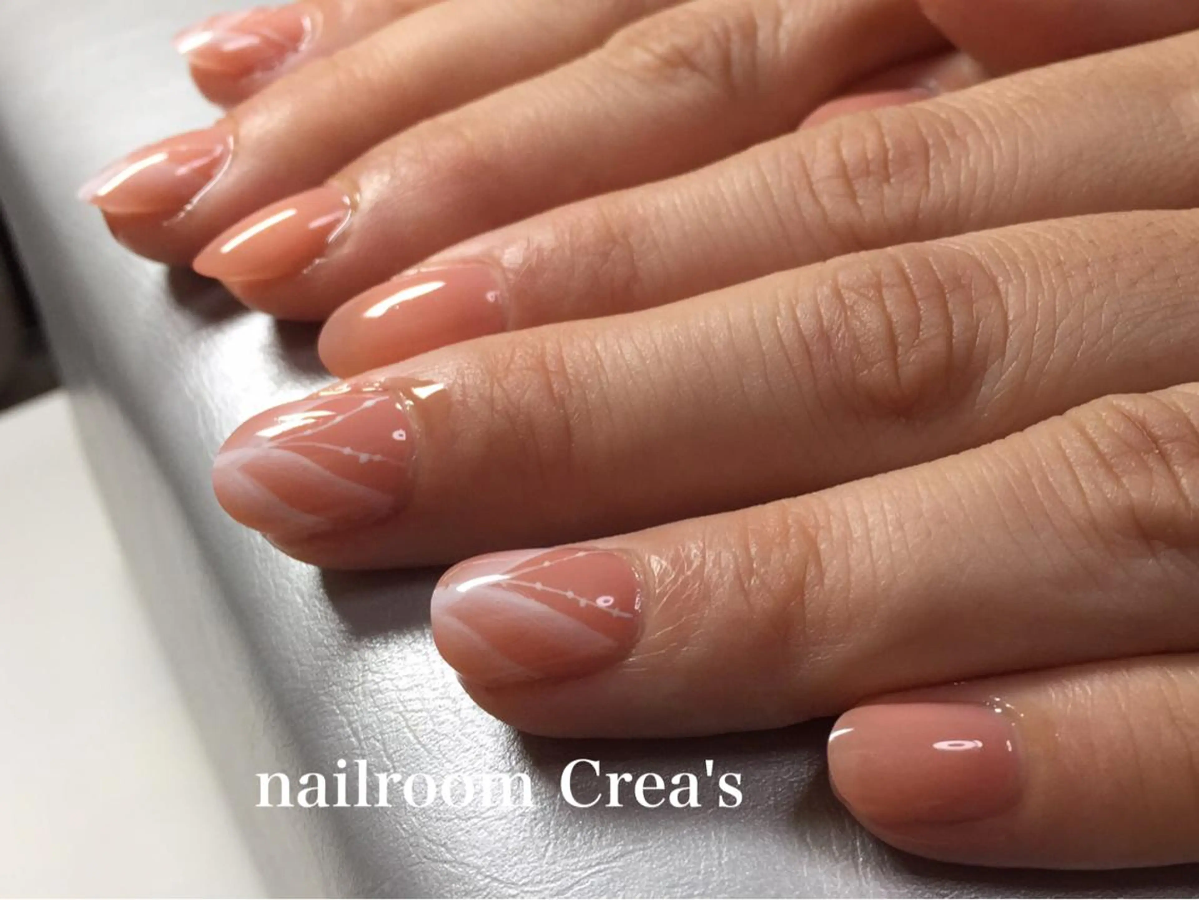 ネイル アートネイル ジェルネイル 氷ネイル・うるうるネイル ワンカラーネイル nailroom Crea'sのネイルデザイン