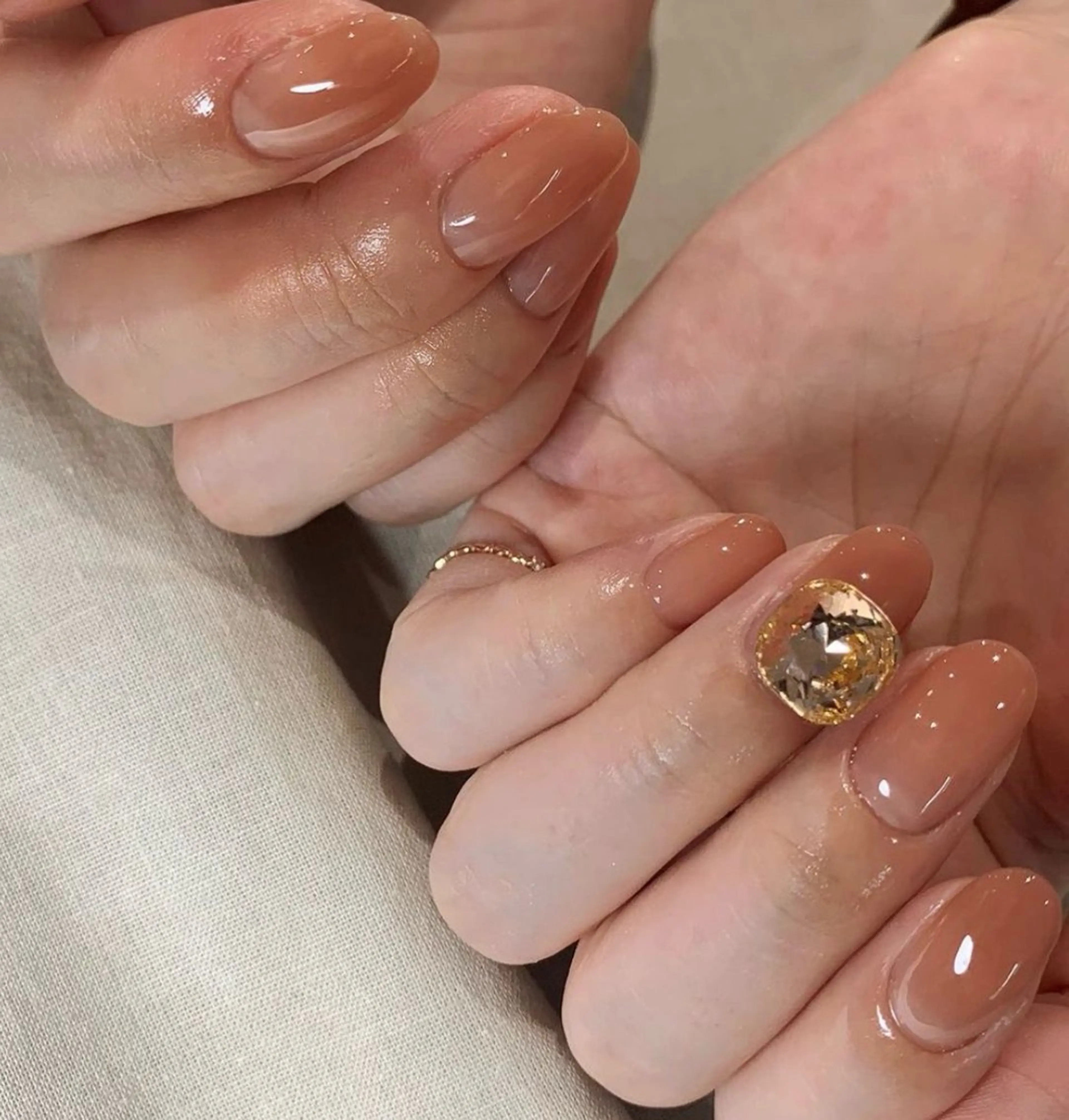 ショート ハンドネイル TOL NAILのネイルデザイン