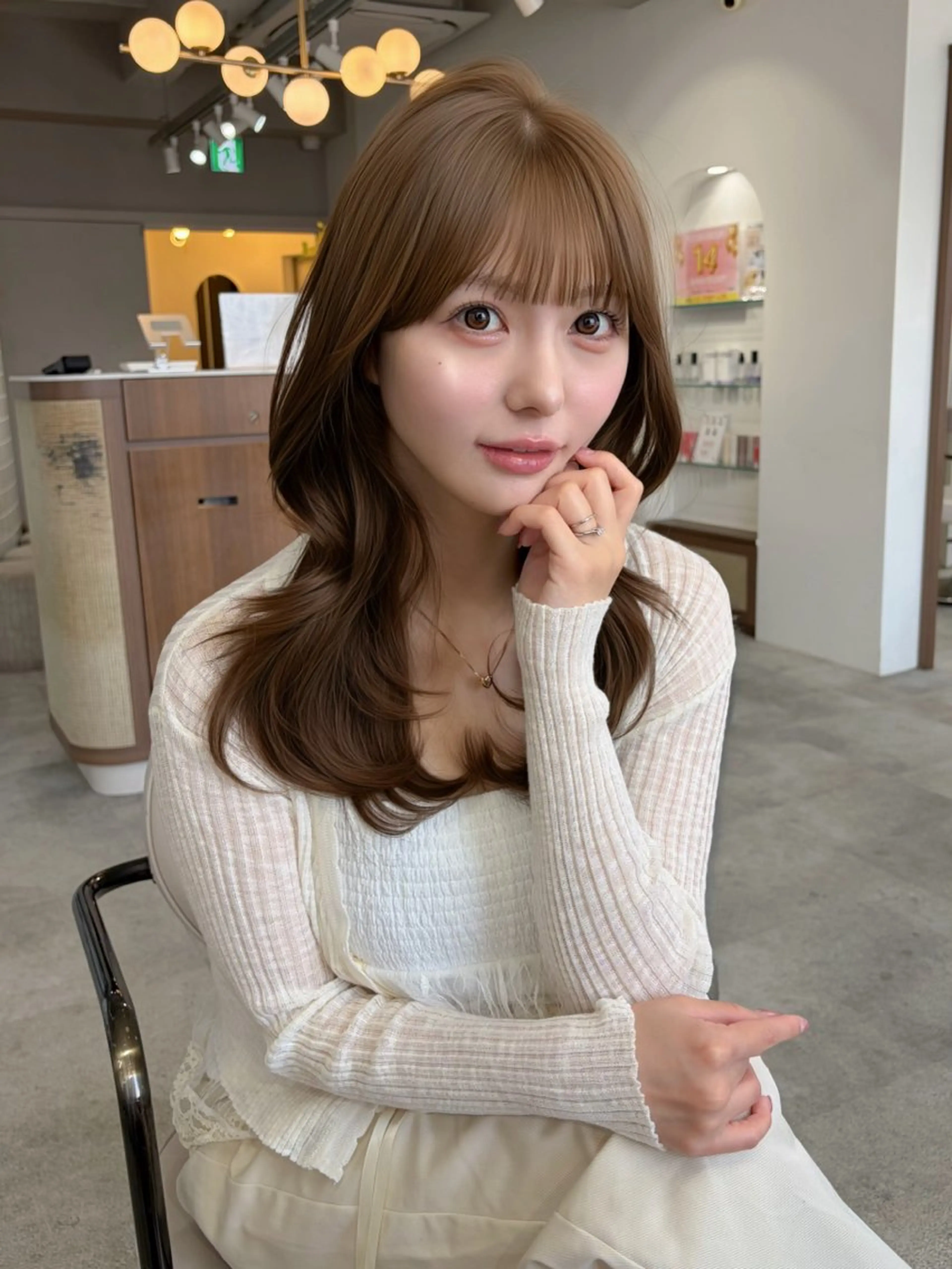 セミロング カラー ベージュカラー ブリーチ ヘーゼル ブリーチなしカラー くびれヘア 藤野 結衣のヘアスタイル
