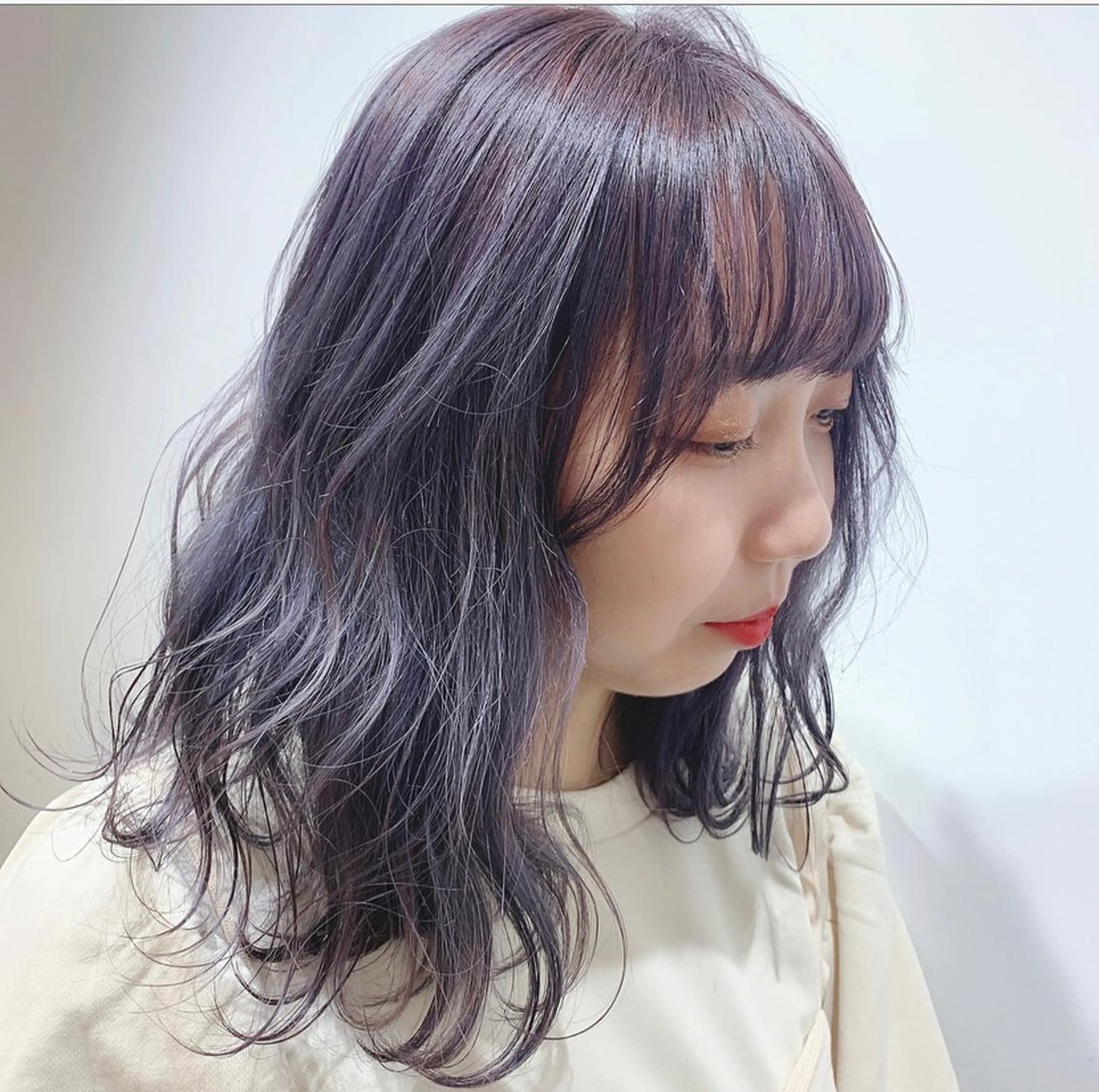 ミディアム カラー ブルーカラー ブルーラベンダー ラベンダーカラー カット ヘアカラー 🕊️ HONOKAのヘアスタイル