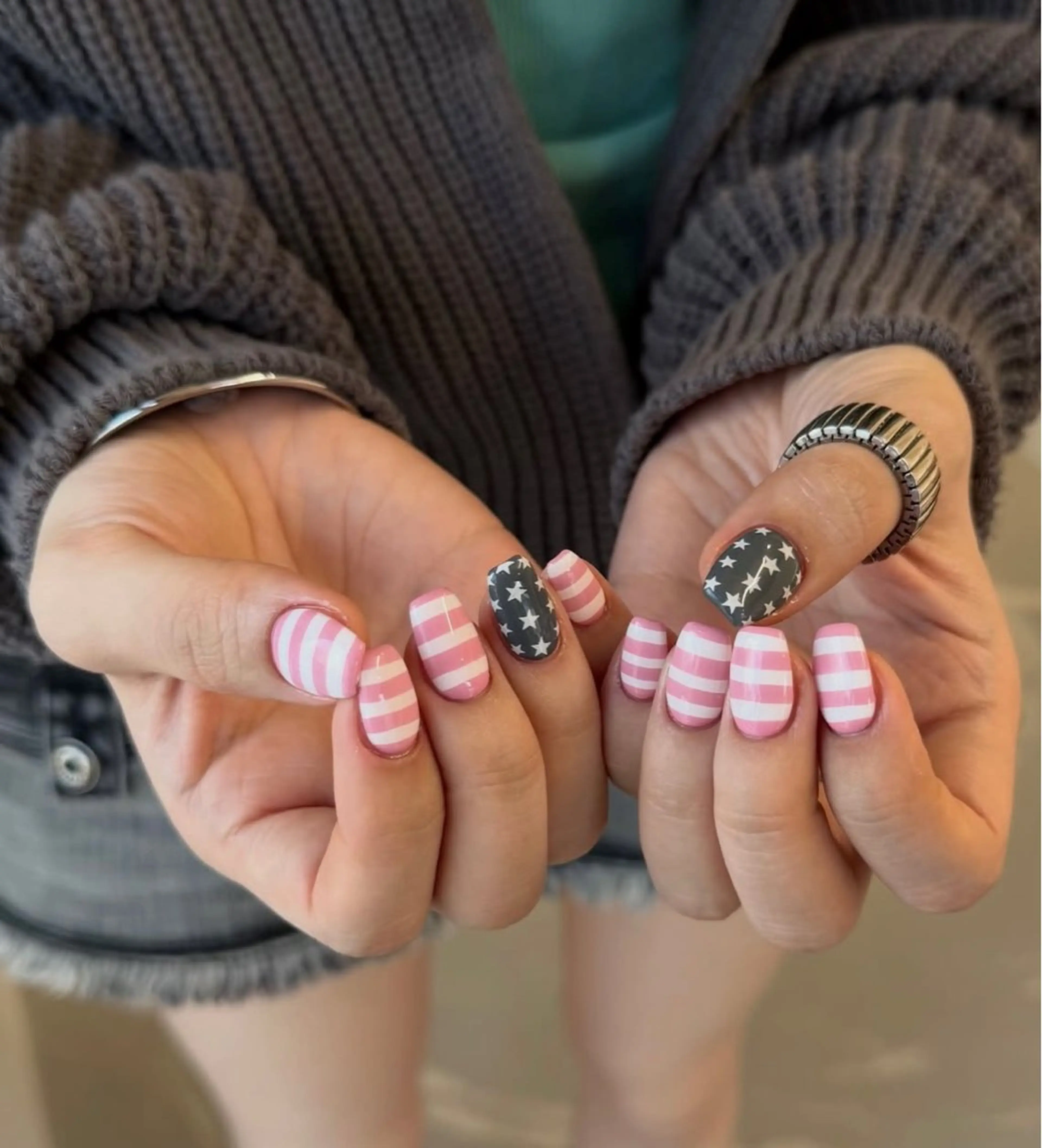 ネイル ハンドネイル NiJi Nailsのネイルデザイン
