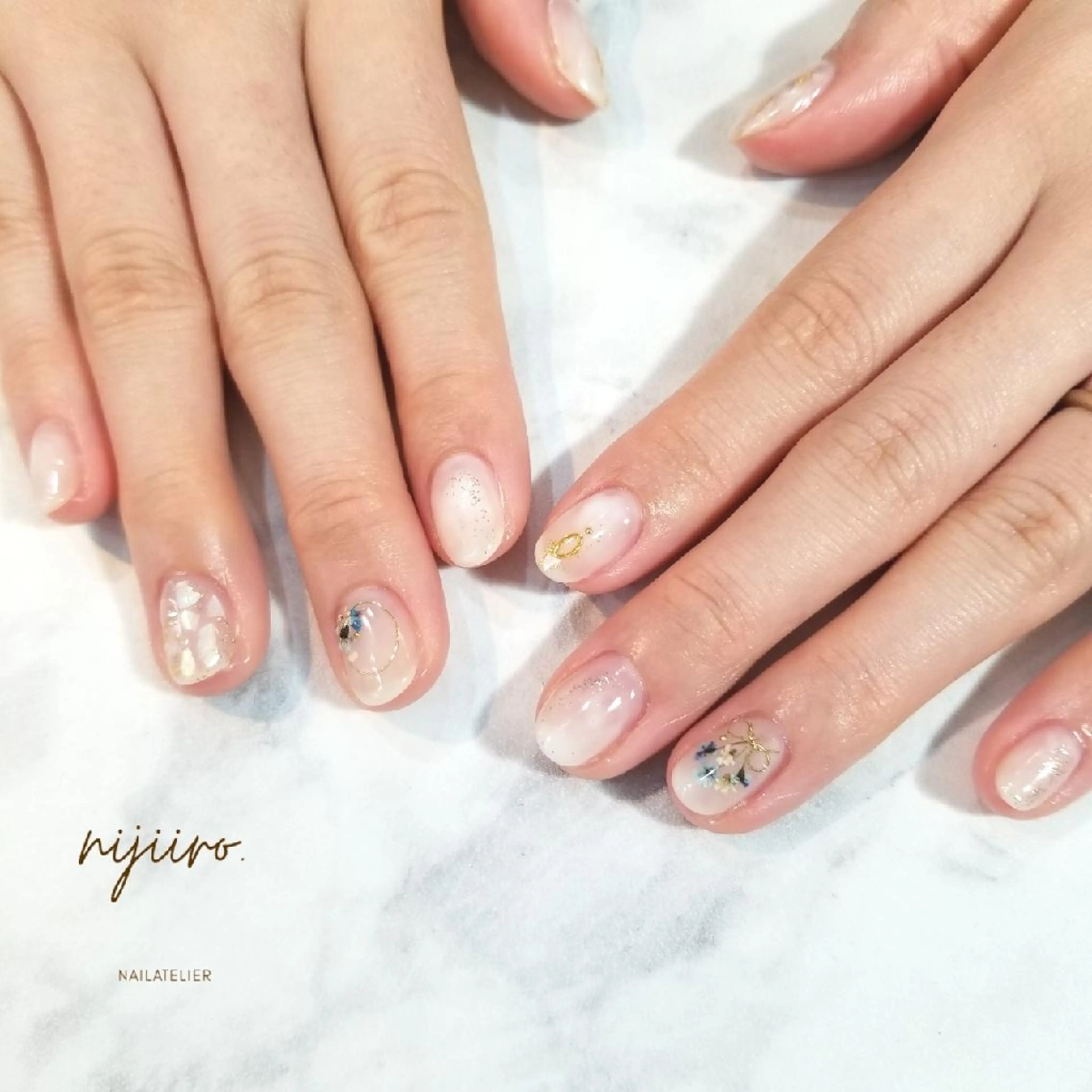 ネイル ブライダルネイル ハンドネイル nijiiro🌈 サトウのネイルデザイン