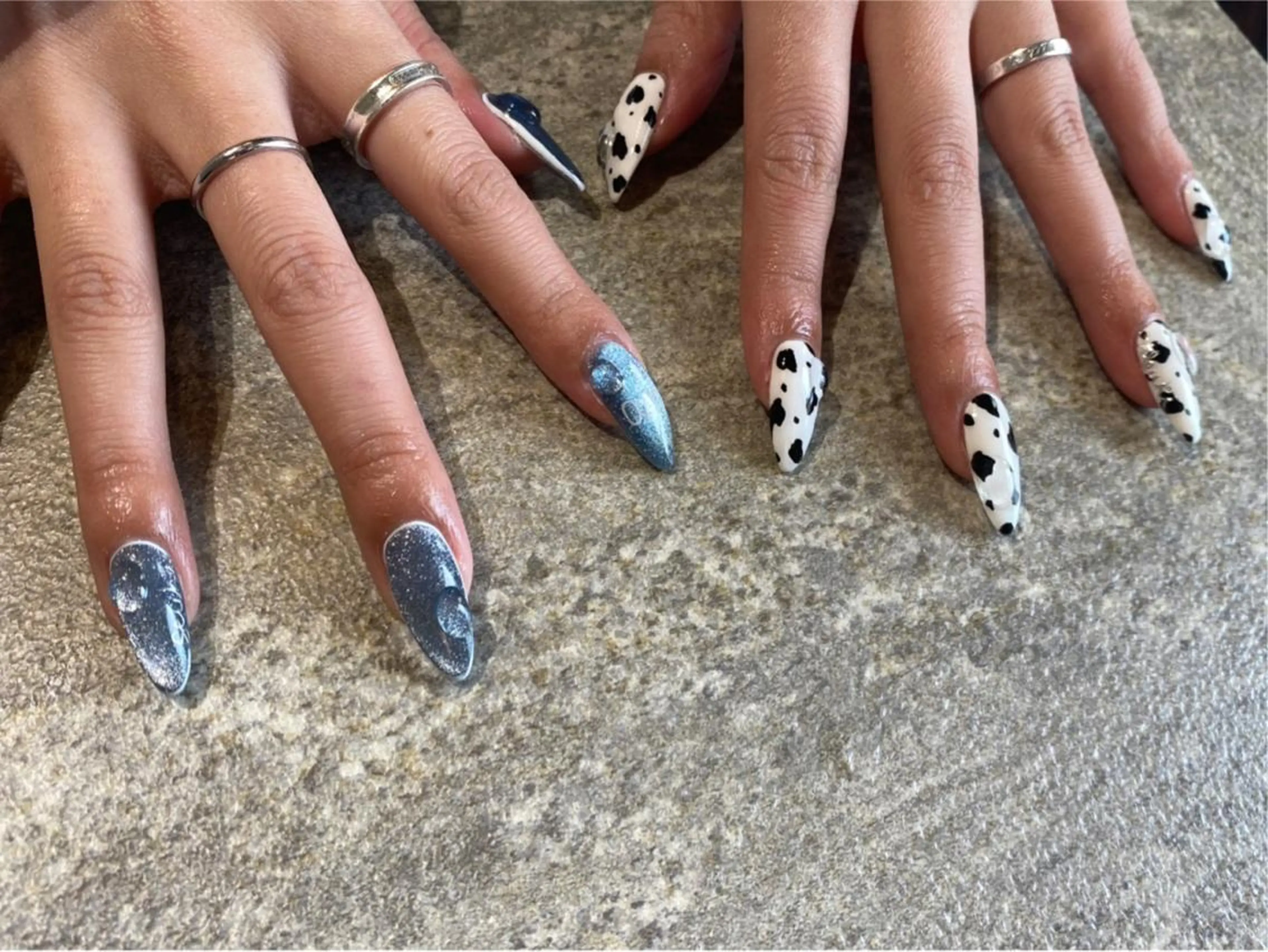 ネイル マグネットネイル 【やり放題専門店】 スカルプ＆長さ出しのネイルデザイン