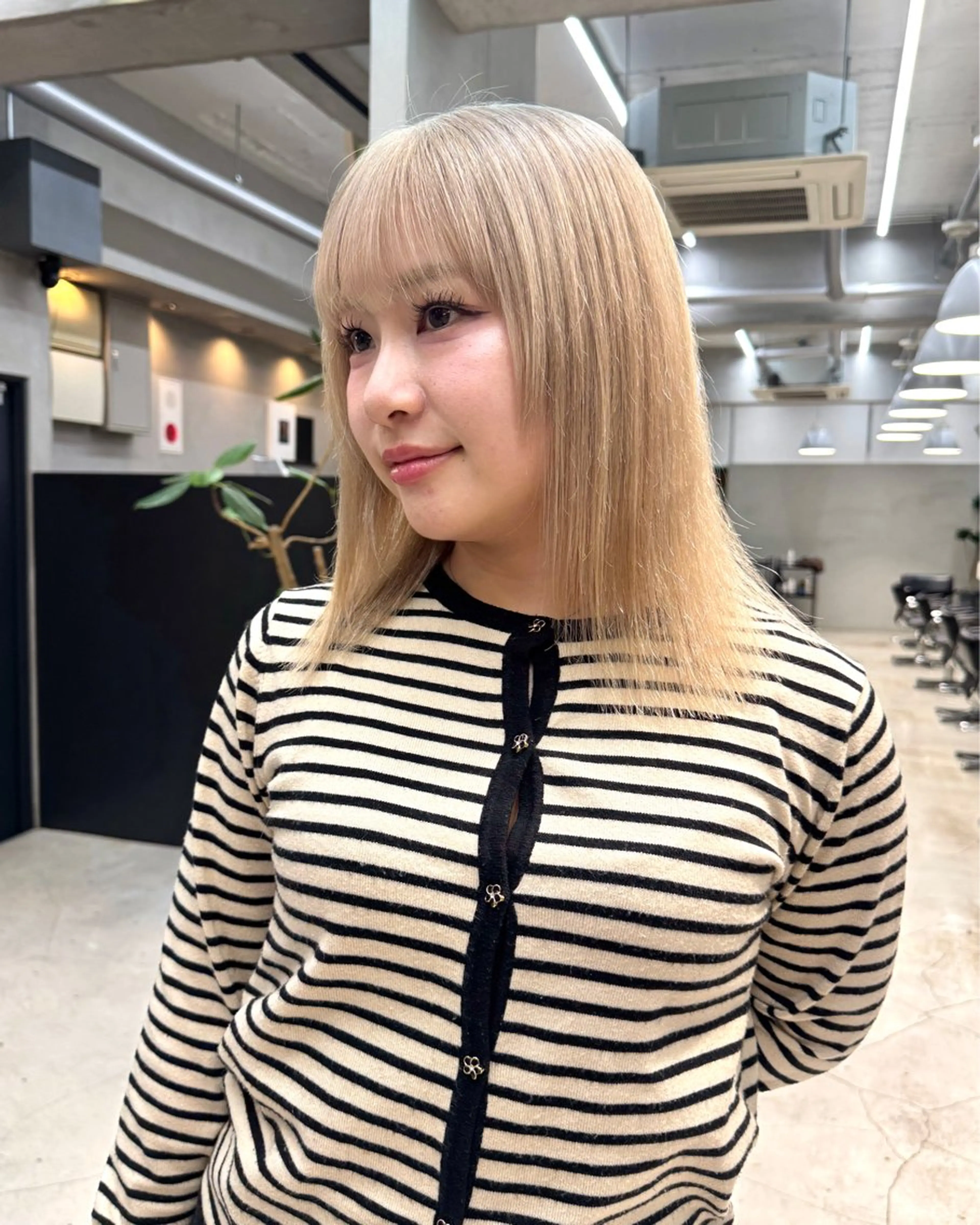 セミロング ヘアカラー SOL/NAGOYA ANNAのヘアスタイル