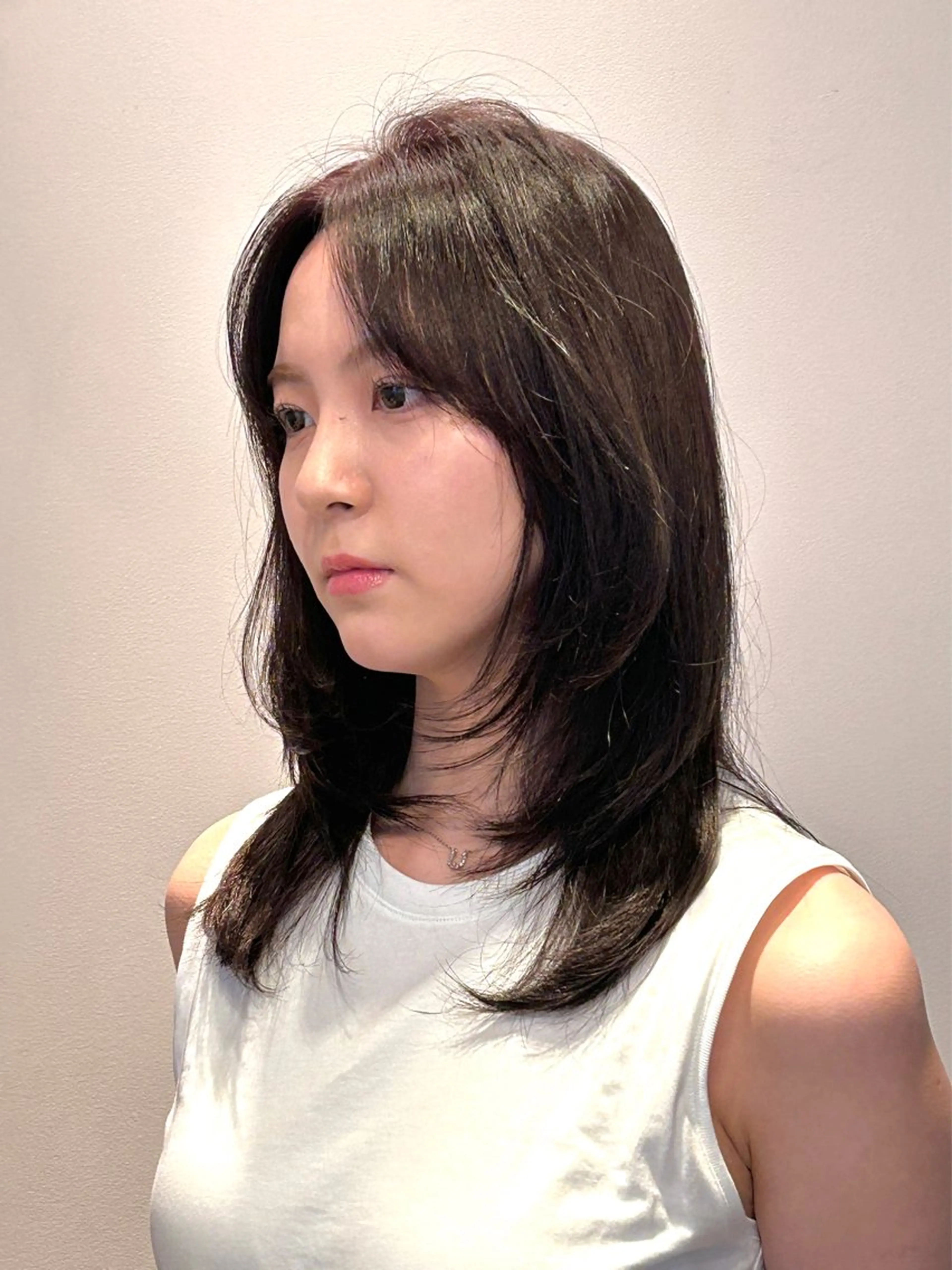 セミロング カラー カット ヘアカラー トリートメント ナチュラル大人っぽい スタイル MAORIのヘアスタイル