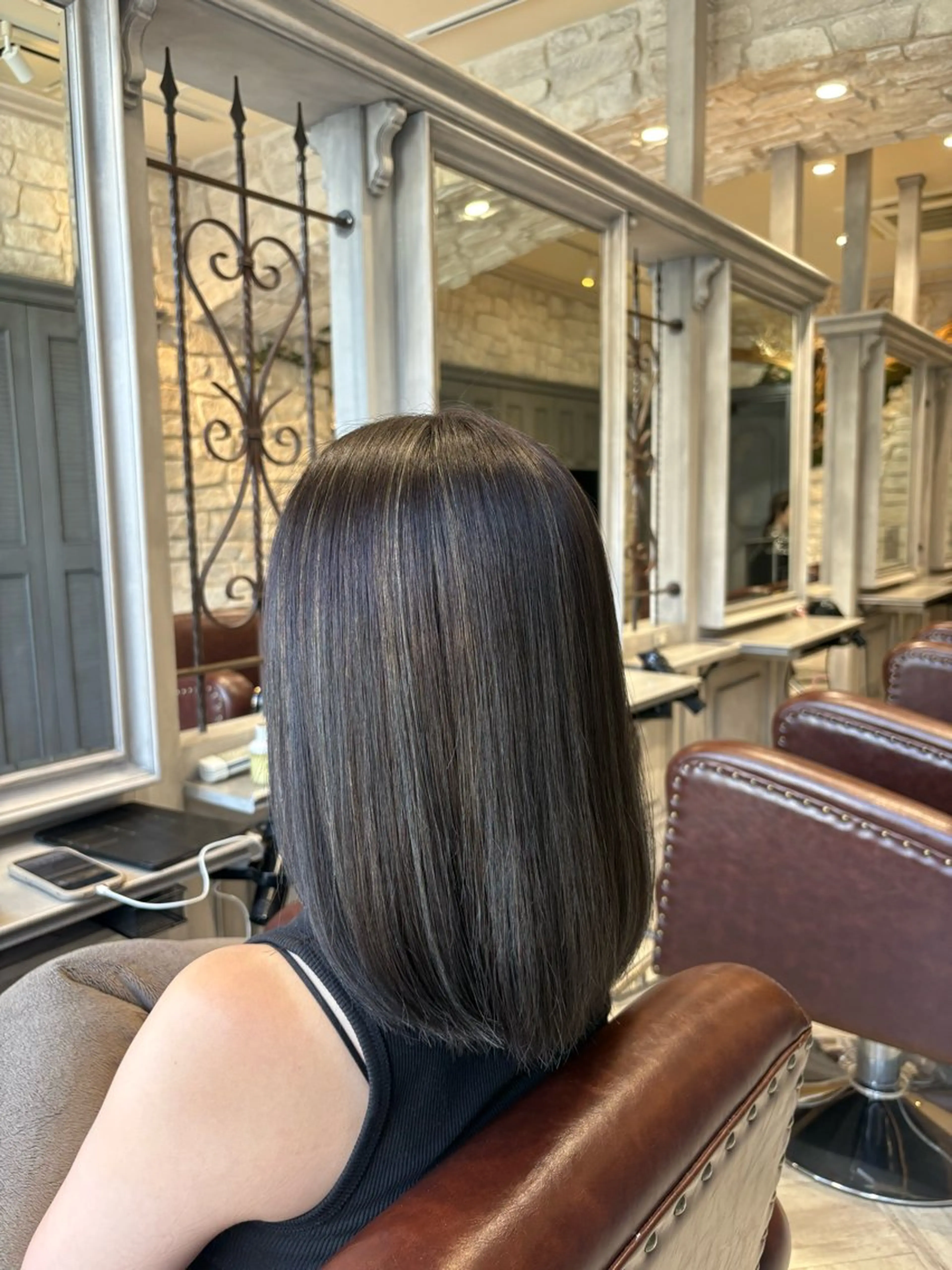 ミディアム ヘアカラー 🫧大滝 いくみ🌿辻堂のヘアスタイル