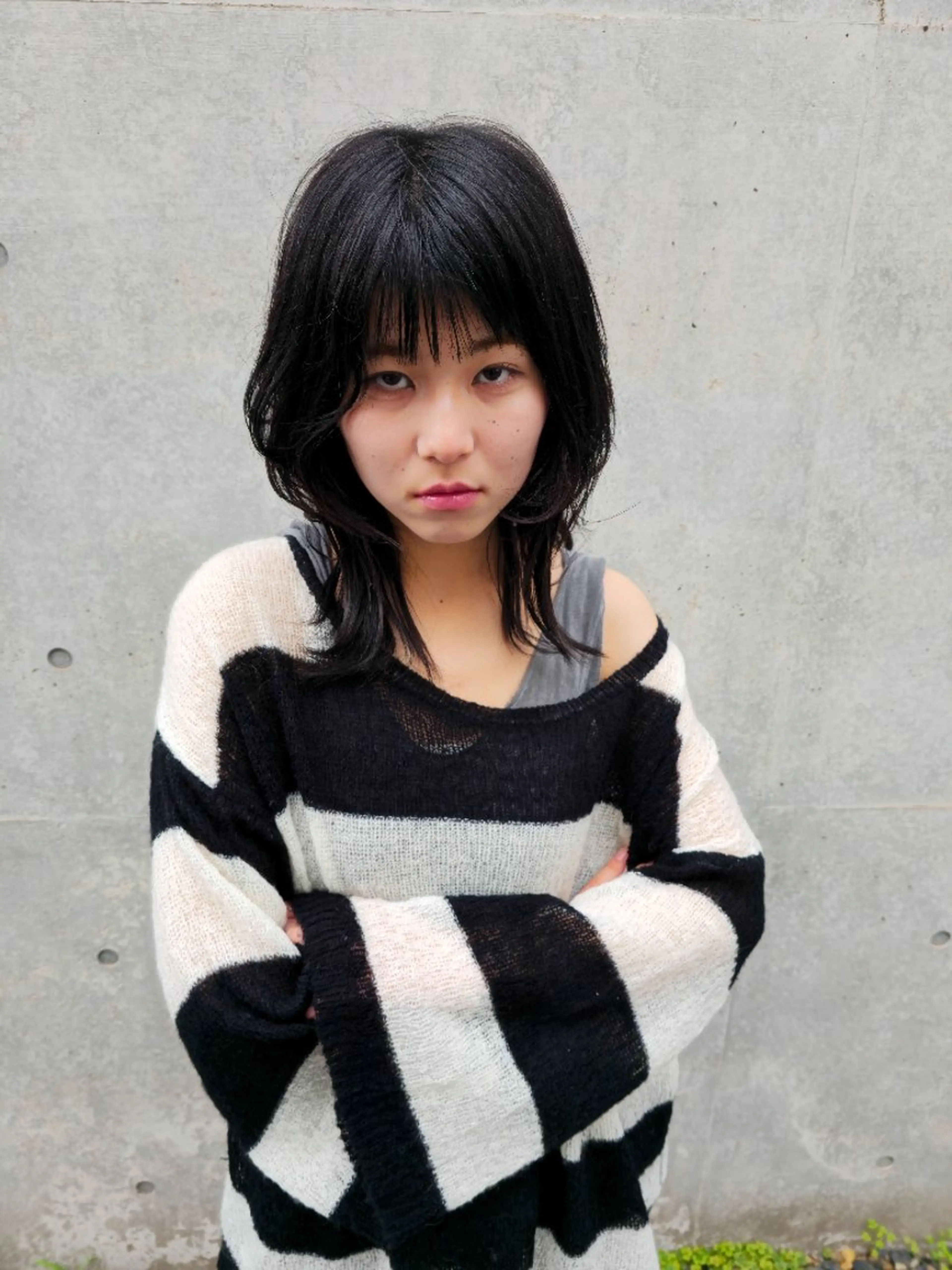 ミディアム OMA　 カタギシのヘアスタイル