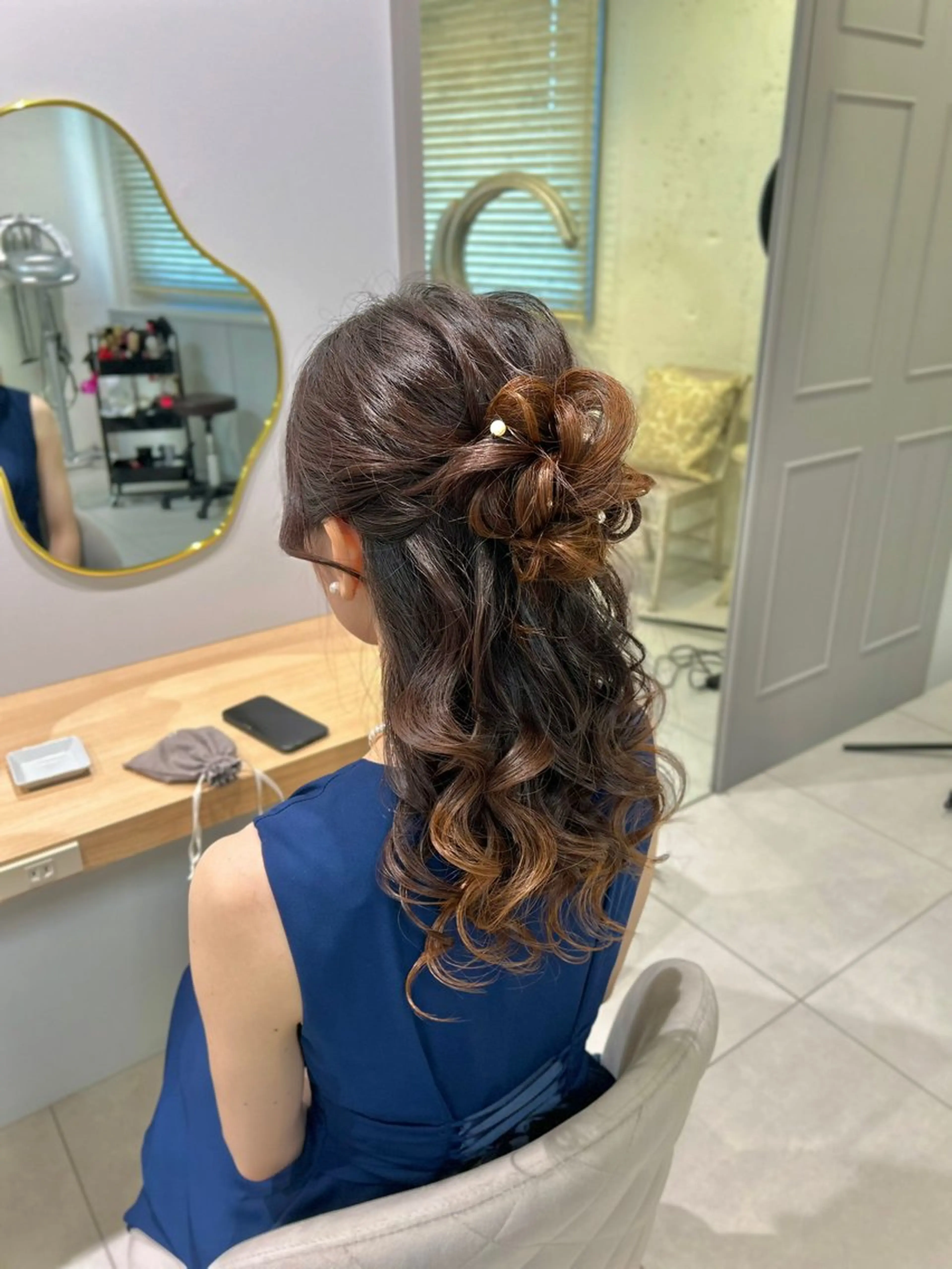 ヘアアレンジ ヘアセット 暖色カラー/アレンジ /束間まつげ🌼のマツエク・マツパデザイン