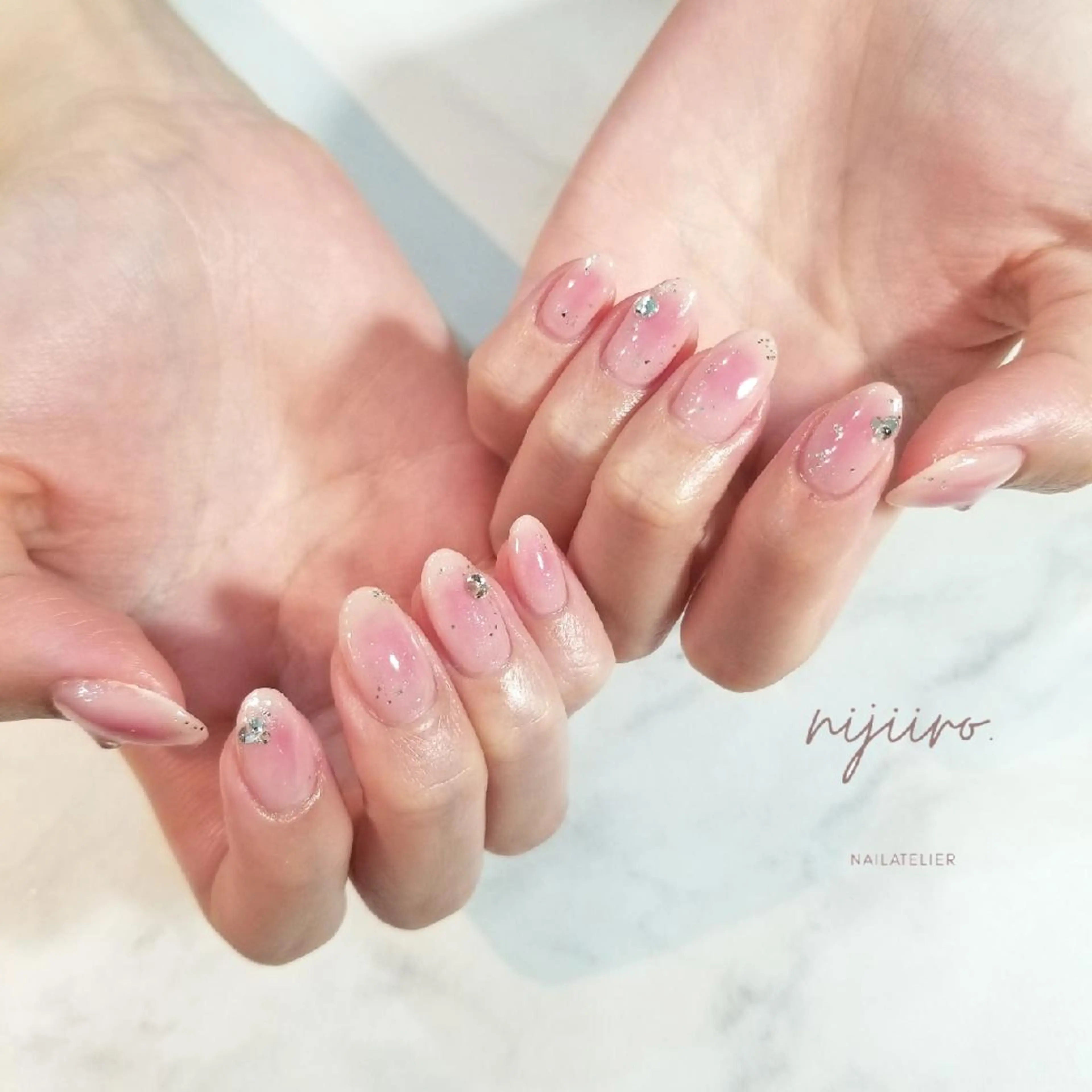 ネイル チークネイル ハンドネイル nijiiro🌈 サトウのネイルデザイン