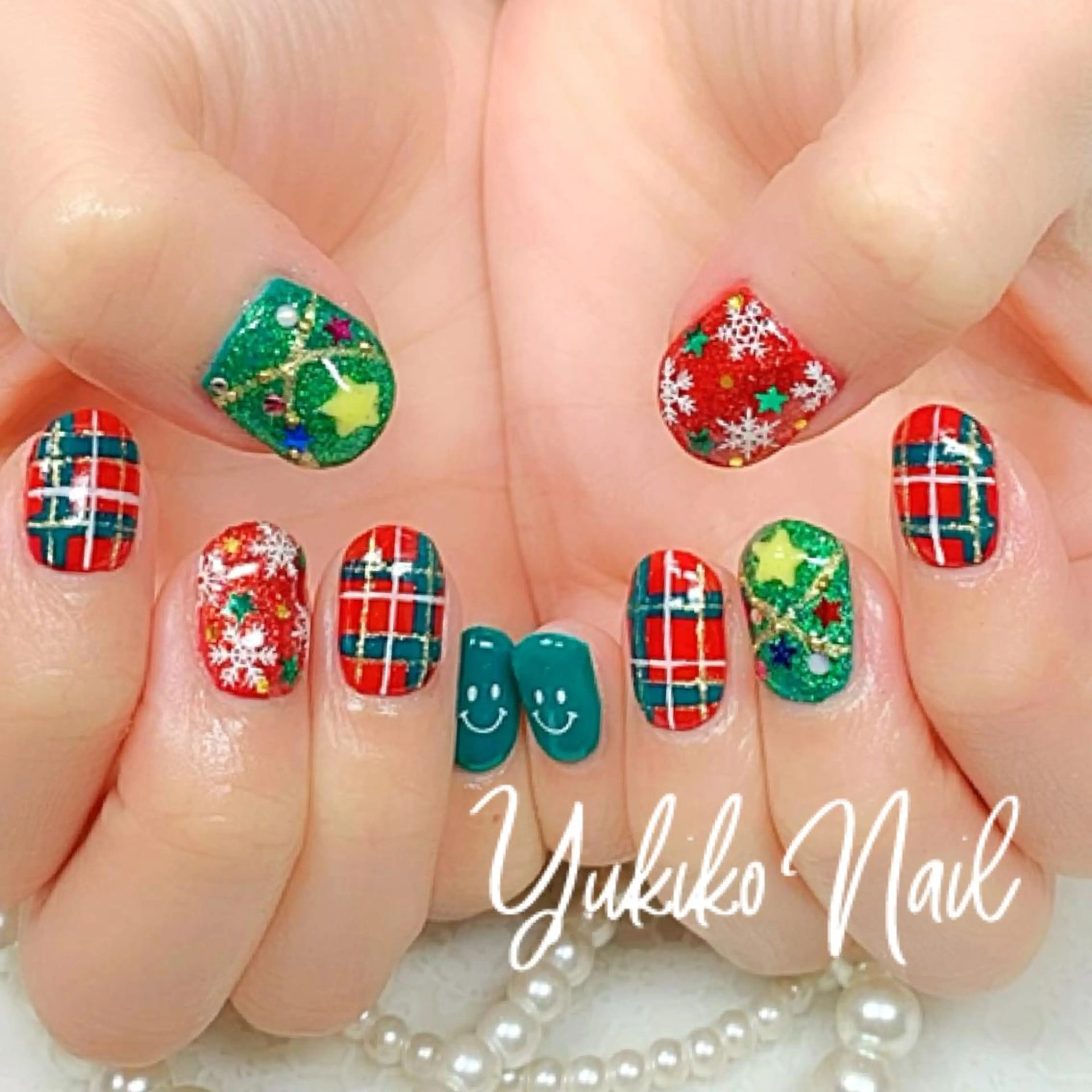 ネイル 冬ネイル クリスマス ハンドネイル ユキコ ネイルのネイルデザイン